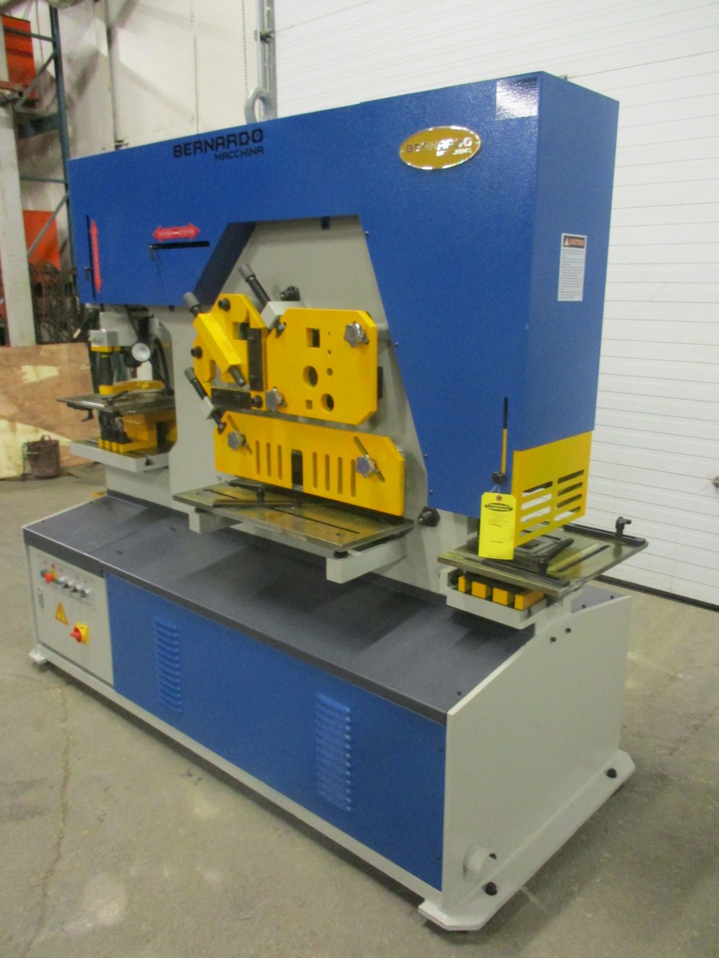 Bernardo Macchina 125 Ton Capacity Hydraulic Ironworker - complete with dies and punches - Dual - Bild 3 aus 3