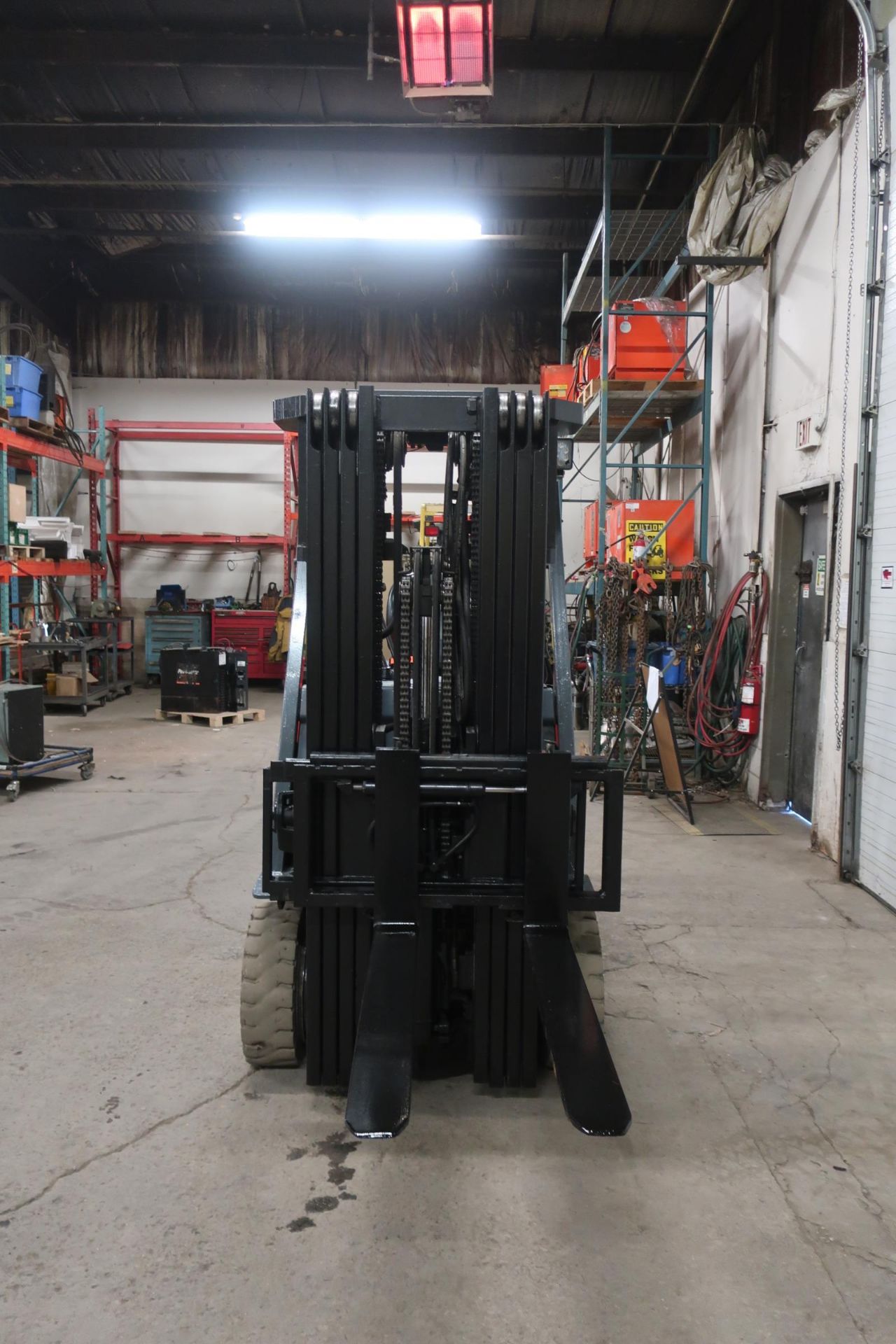 FREE CUSTOMS - Toyota 4000lbs Capacity Forklift Electric 4-stage Mast with sideshift - Image 2 of 2