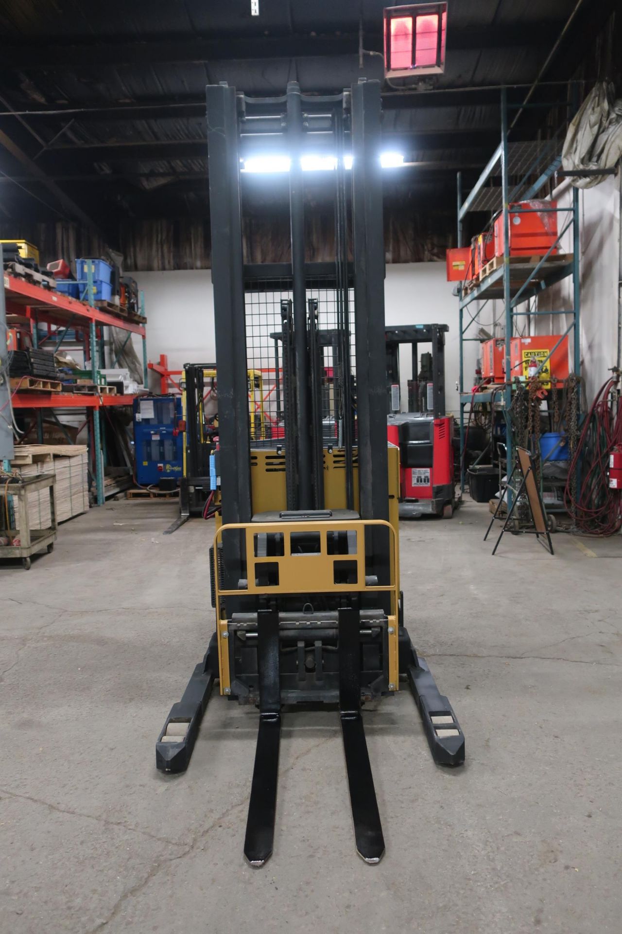 FREE CUSTOMS - CAT Reach EXTENDED REACH Truck Pallet Lifter REACH TRUCK electric with sideshift with - Image 2 of 2