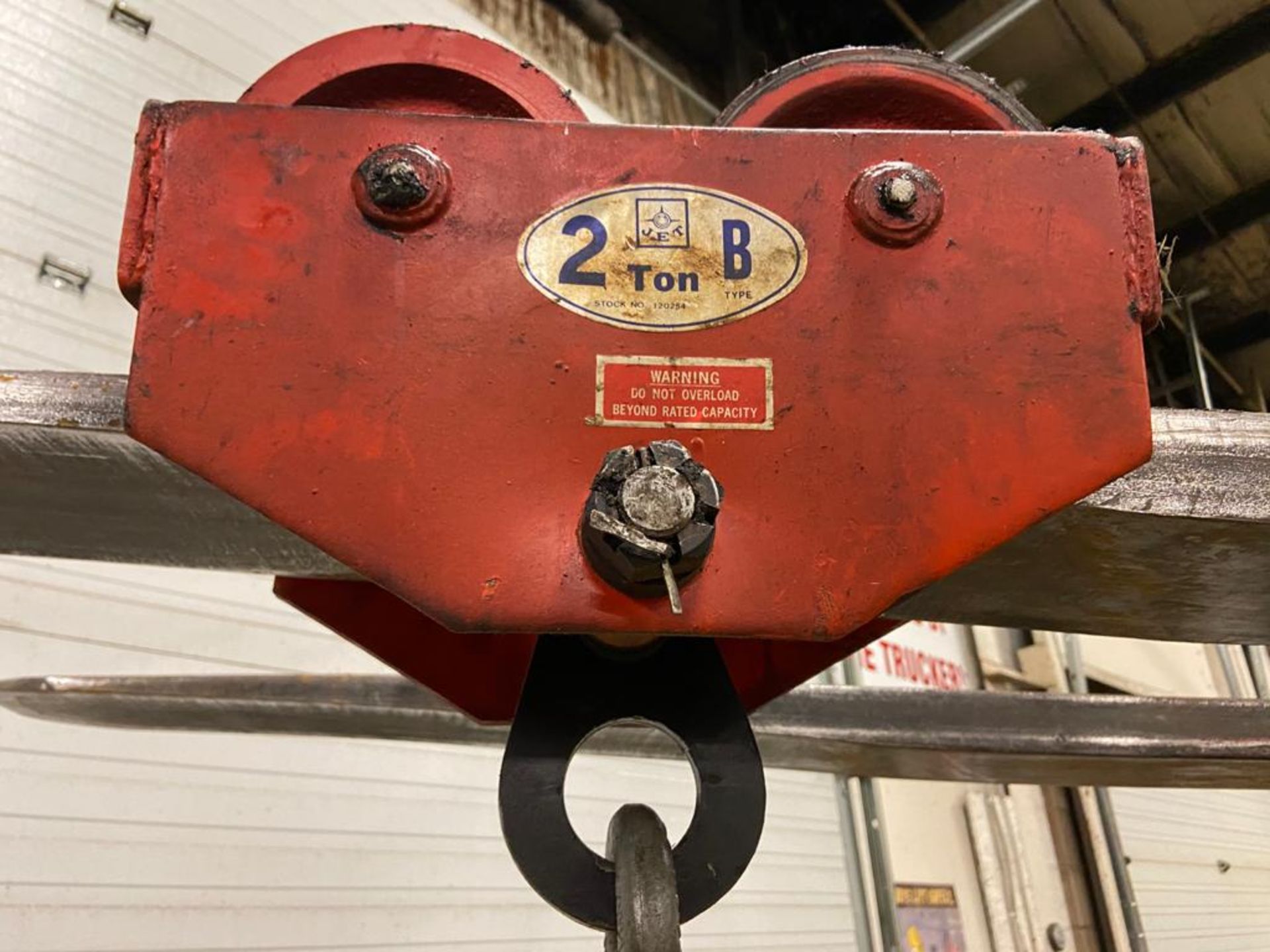 Yale 2 Ton Electric Hoist with 20' Lift NICE UNIT DUAL VOLTAGE - Image 2 of 3