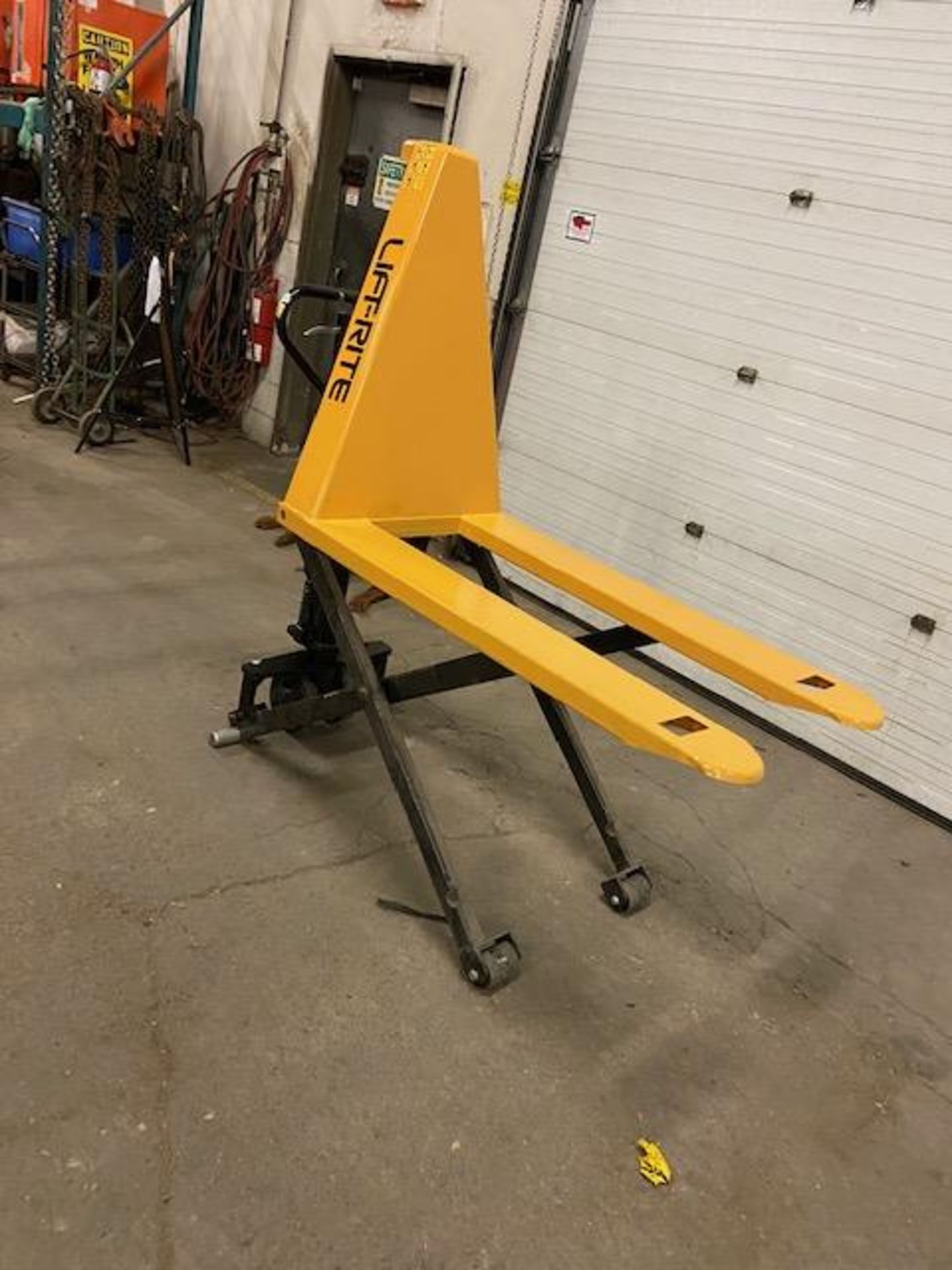 Lift-Rite Hydraulic Pump Cart with 30" Lift height MINT