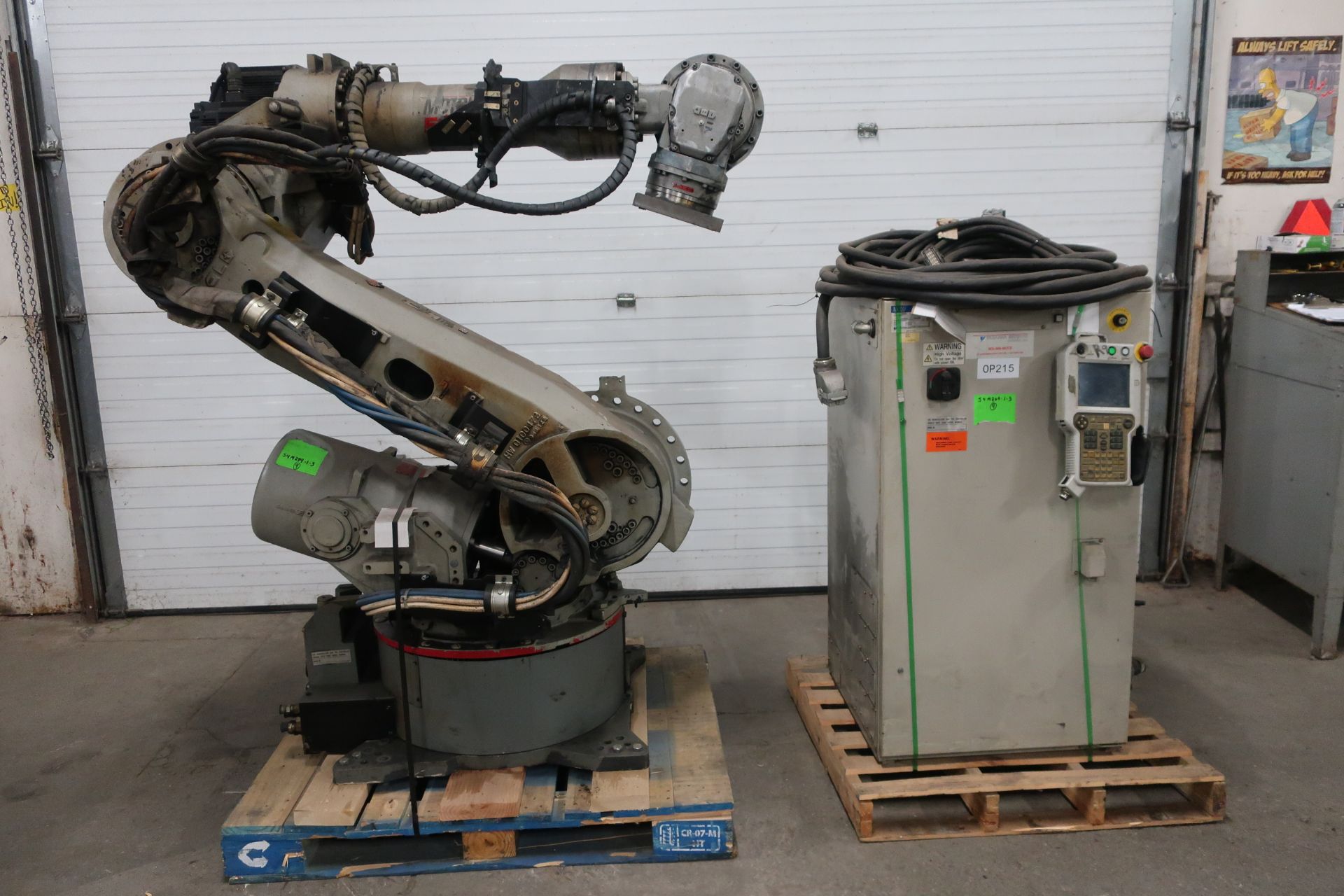 2008 Motoman ES200N Robot 200kg Capacity with Controller COMPLETE with Teach Pendant, Cables, LOW