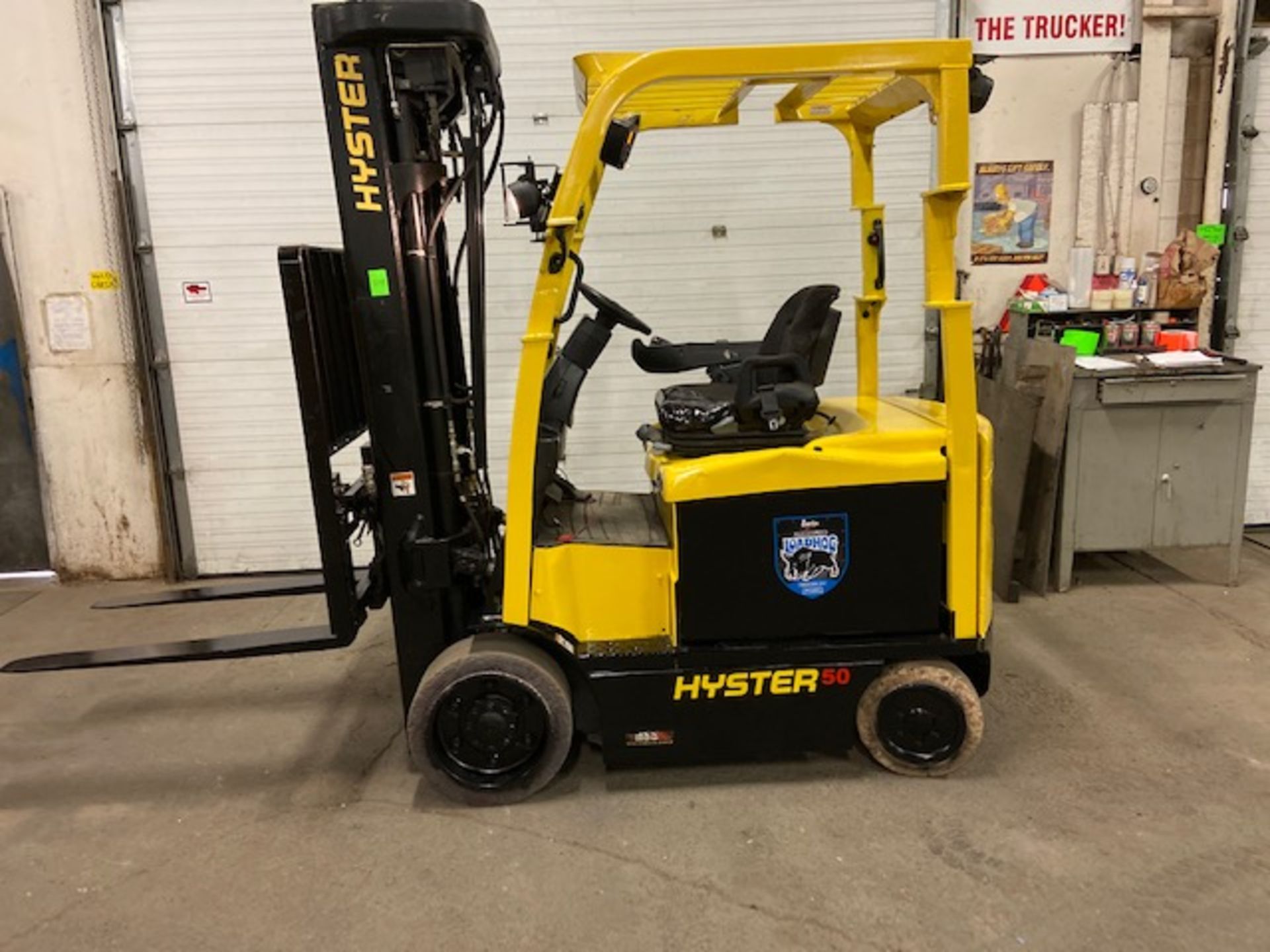 FREE CUSTOMS - 2013 Hyster 5000lbs Capacity Forklift Electric with 4-STAGE MAST with sideshift &