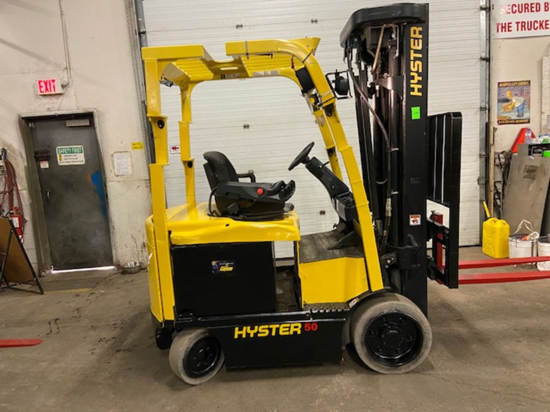 FREE CUSTOMS - 2015 Hyster 5000lbs Capacity Forklift Electric with 4-STAGE MAST with sideshift &