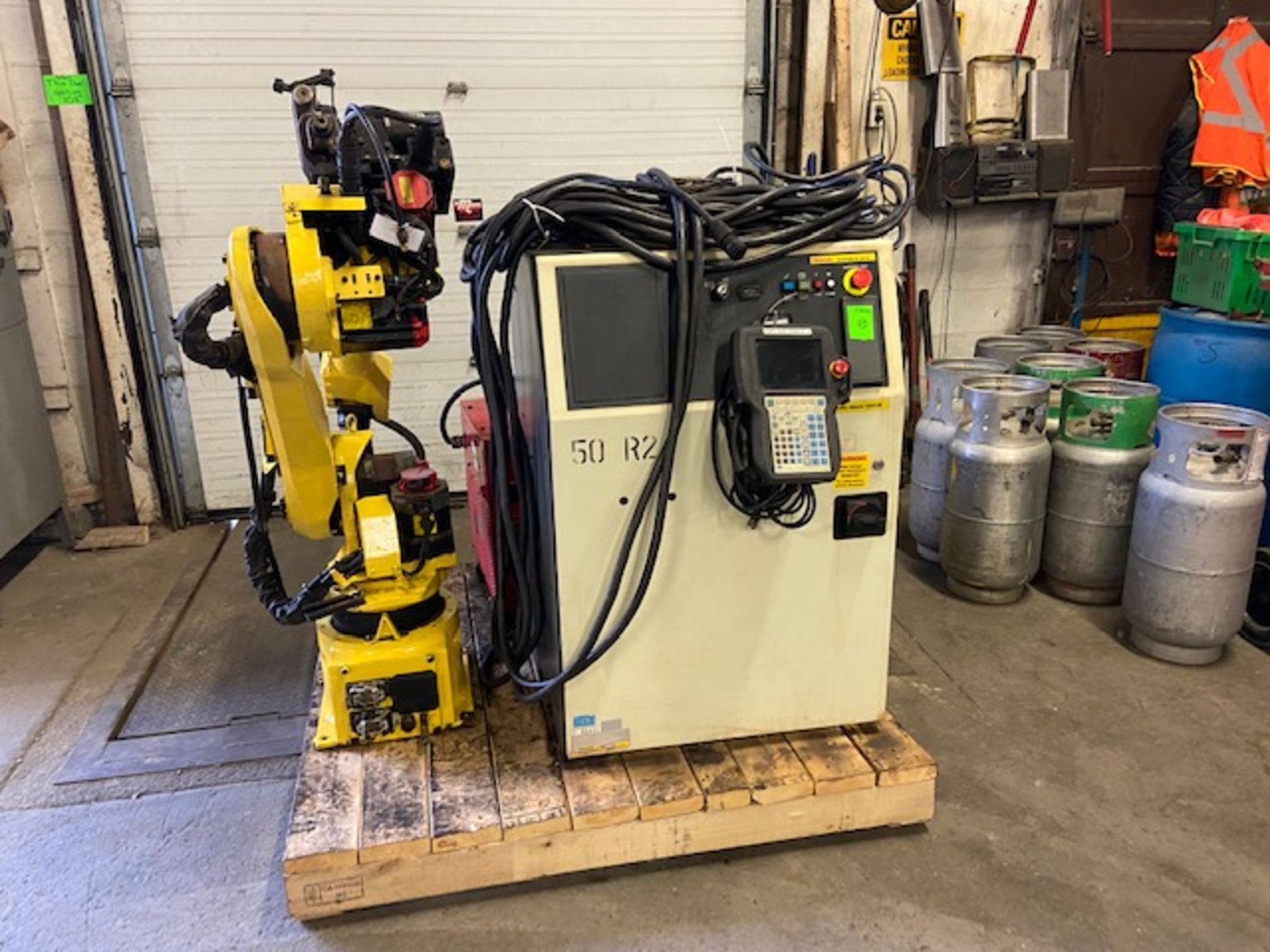 2008 Fanuc Arcmate 120iB / 10L Welding Robot with System FULLY TESTED with R30iA Controller, teach