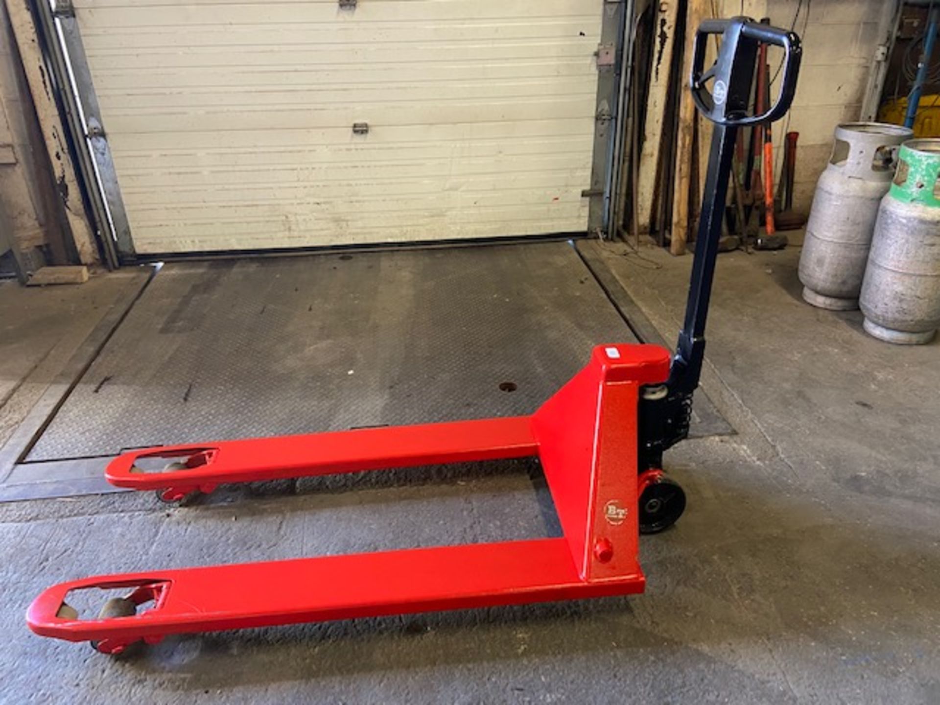 BT Hydraulic Pump Cart 5000lbs capacity NICE UNIT