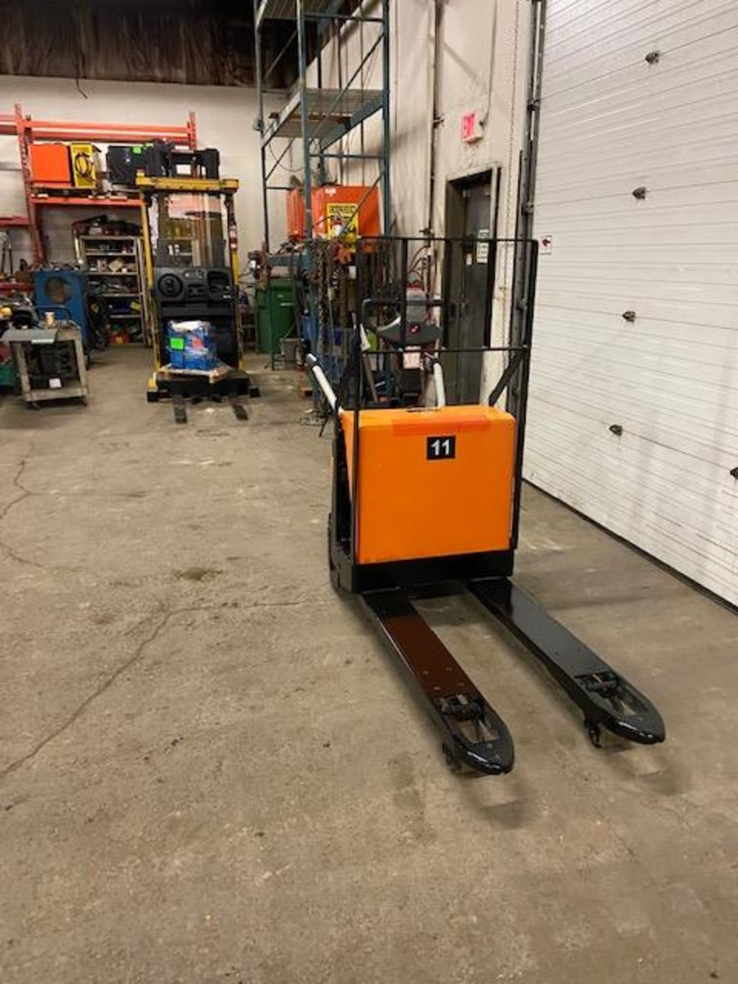 2010 BT Raymond Ride On Electric Powered Pallet Cart Walkie Lift 5000lbs capacity 48" with LOW - Image 3 of 3