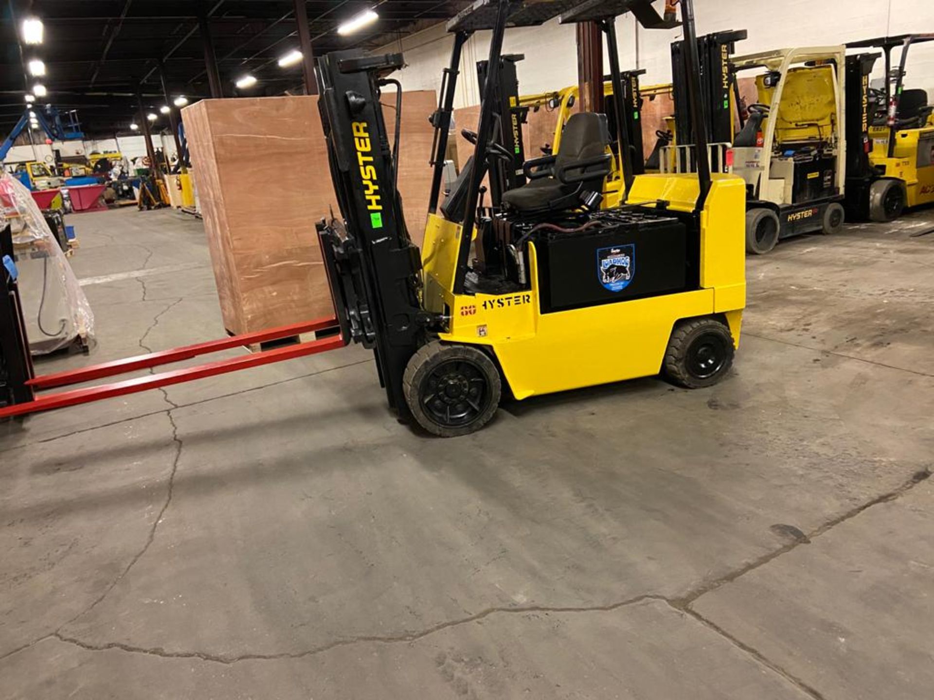 FREE CUSTOMS - Hyster 8000lbs Capacity Forklift Electric with sideshift, 72" forks and 3 stage