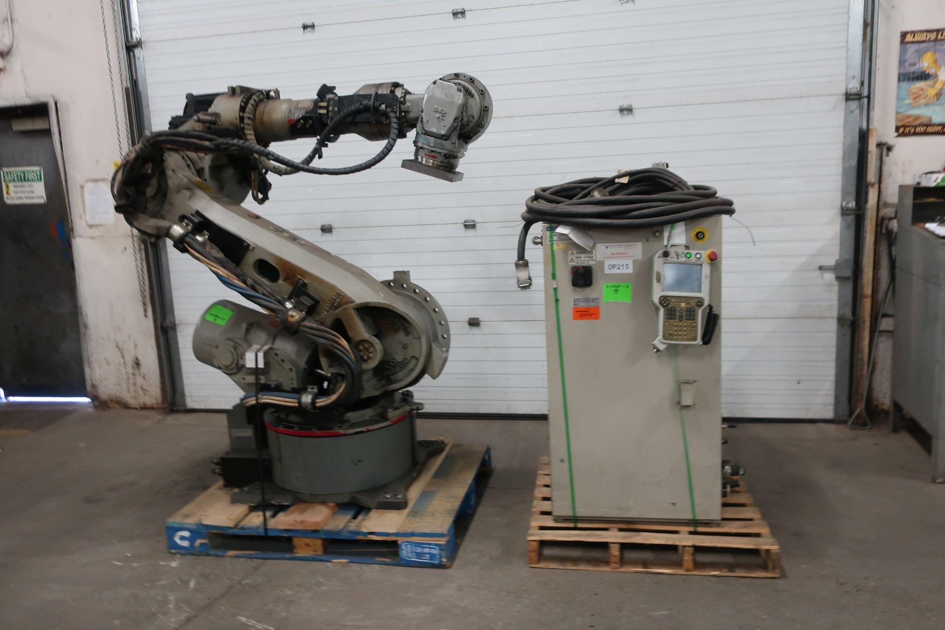 2008 Motoman ES200N Robot 200kg Capacity with Controller COMPLETE with Teach Pendant, Cables, LOW