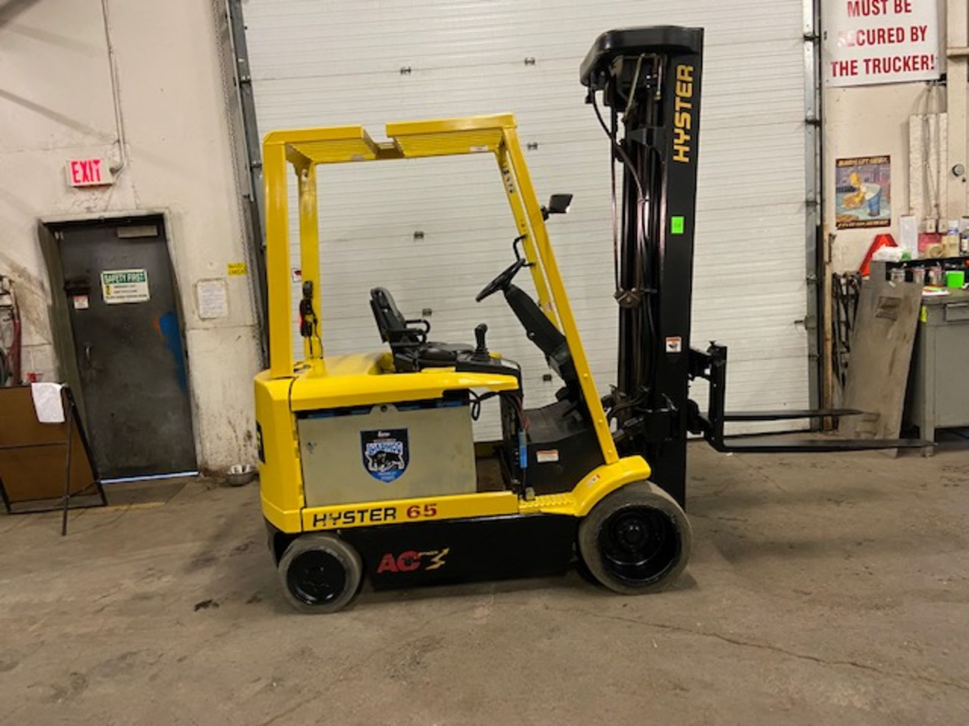 FREE CUSTOMS - Hyster 6500lbs Capacity Forklift Electric with sideshift and 4-STAGE mast LOW HOURS