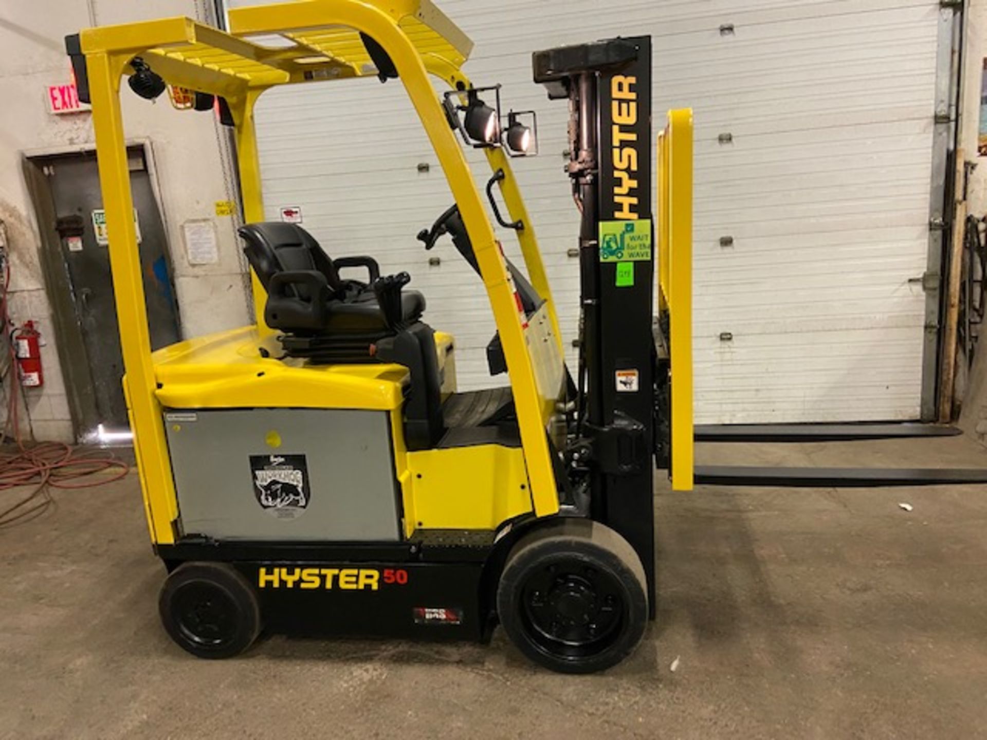 FREE CUSTOMS - 2012 Hyster 5000lbs Capacity Forklift Electric with 3-STAGE MAST with sideshift and