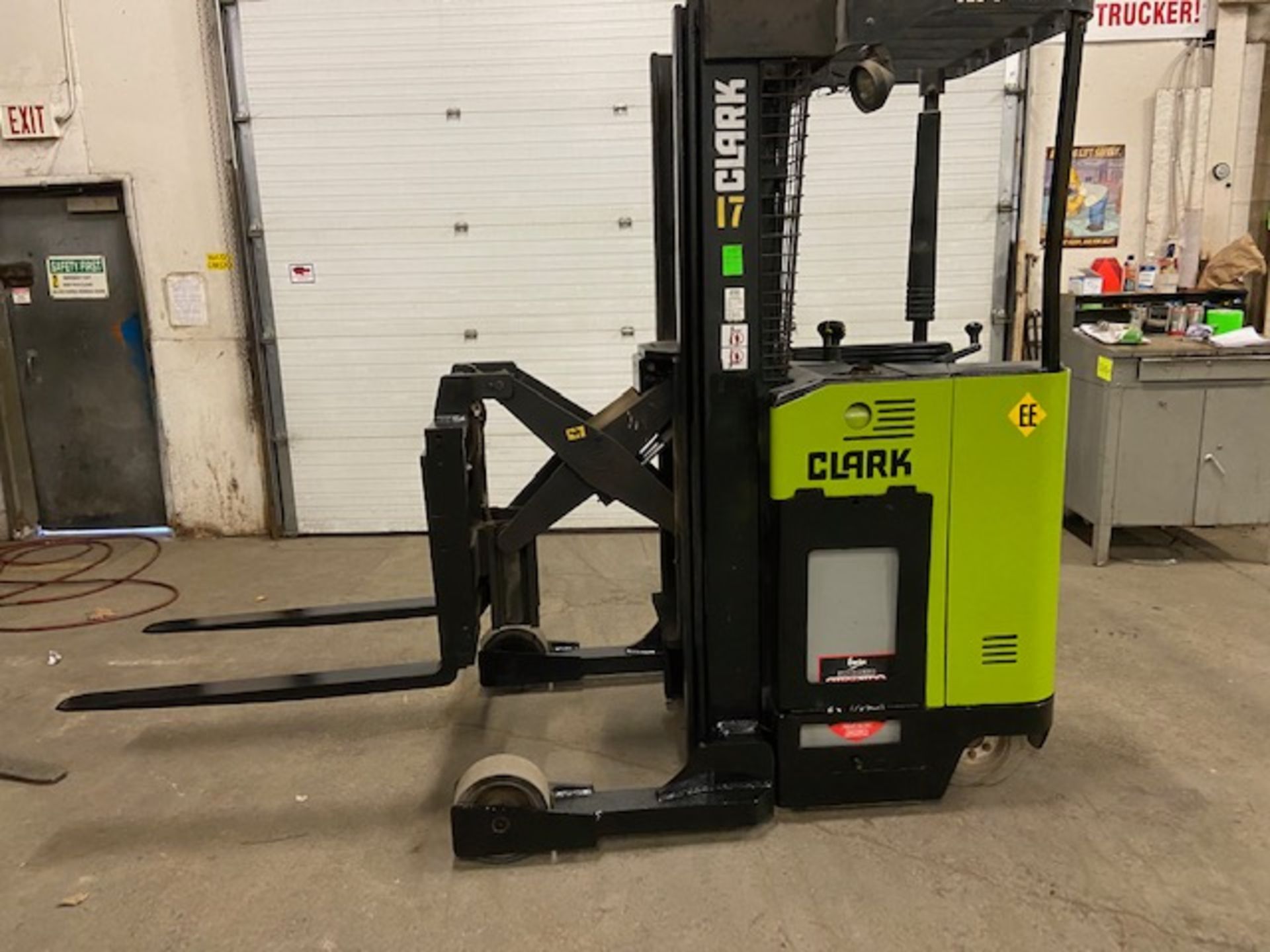 FREE CUSTOMS - Clark Reach Truck EXPLOSION PROOF (EE) Pallet Lifter 3500lbs capacity REACH TRUCK