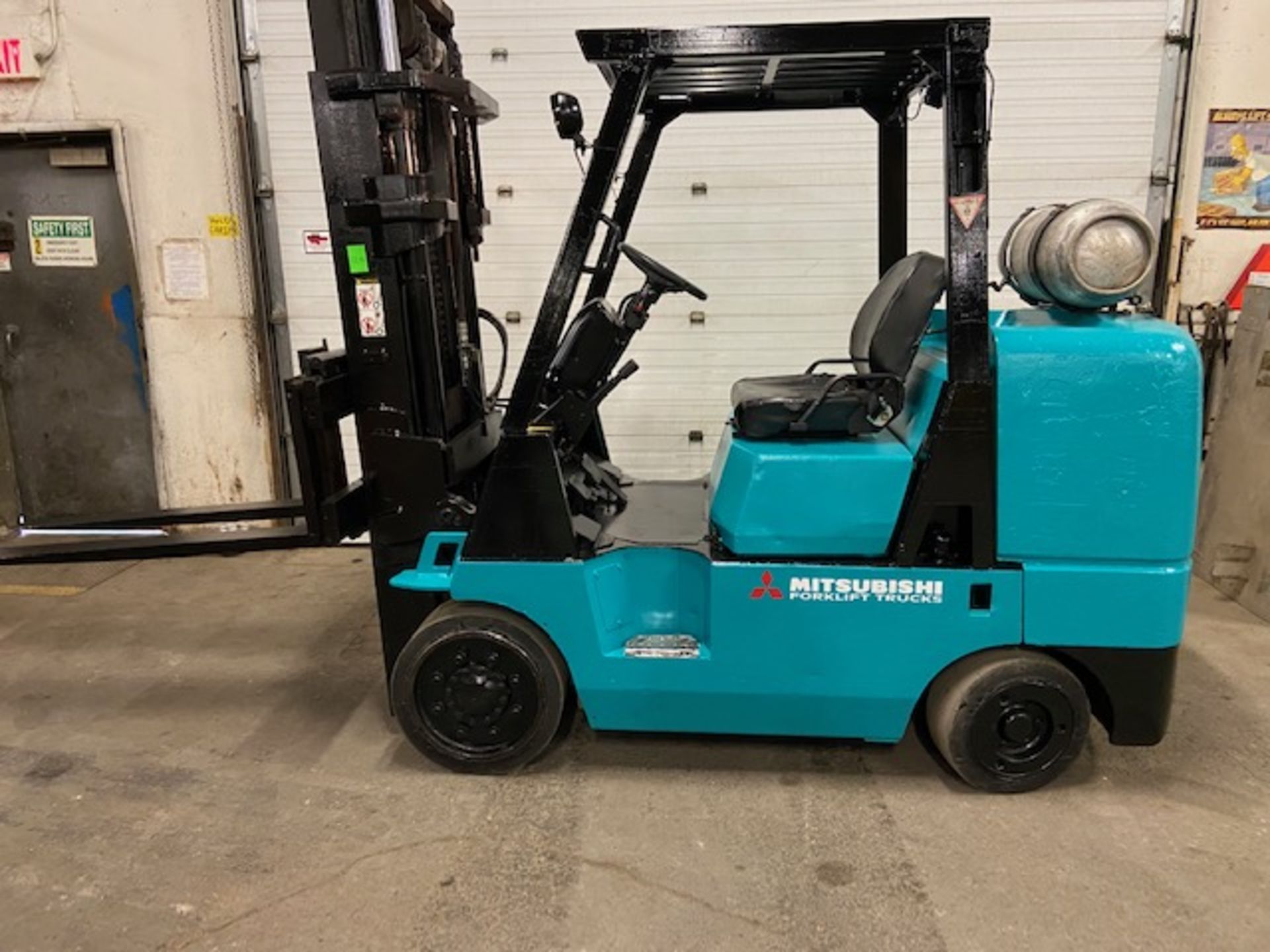 FREE CUSTOMS - Mitsubishi 9000lbs capacity LPG (propane) Forklift with sideshift and 56" forks (no