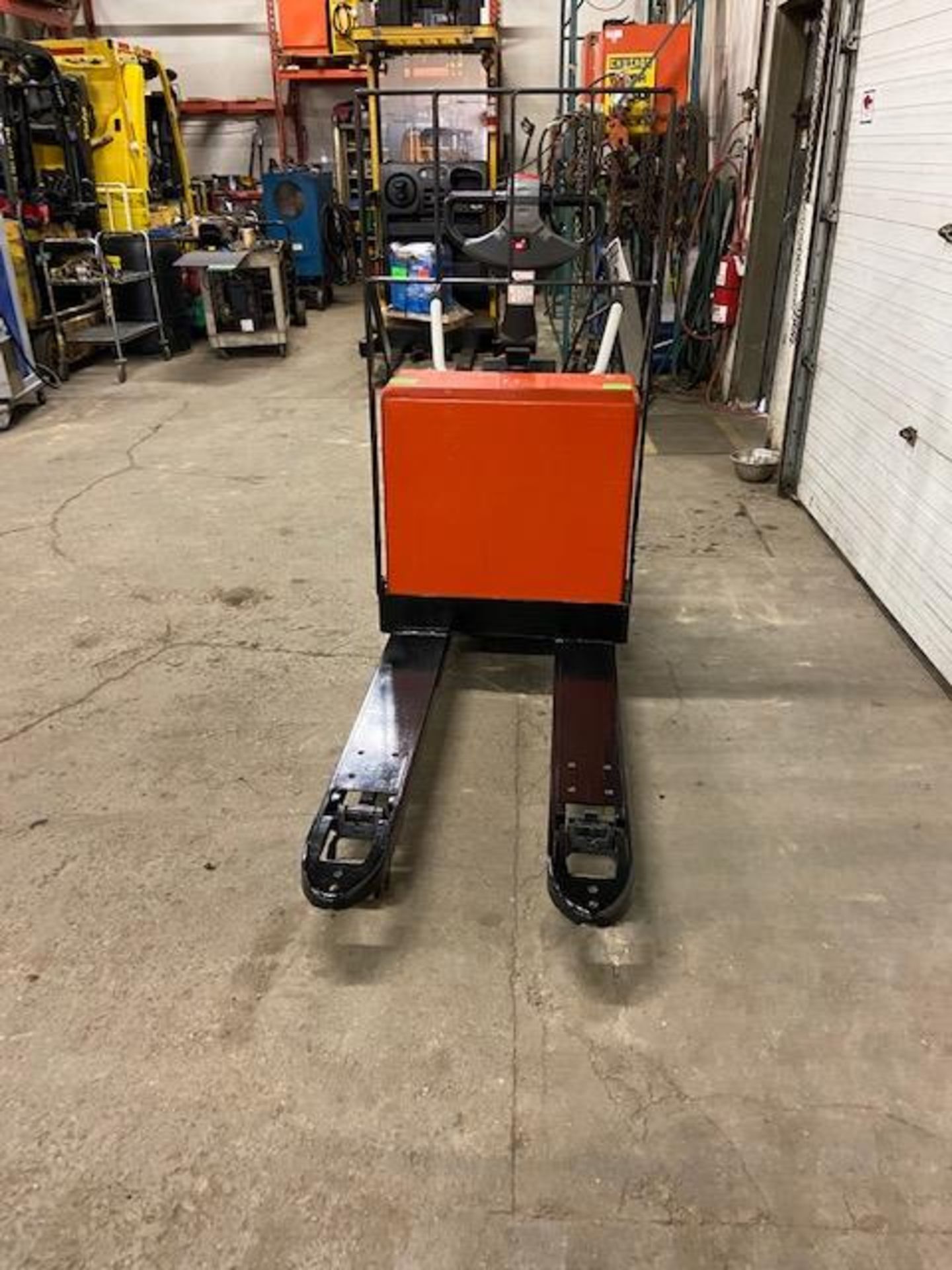 2007 BT Raymond Ride On Electric Powered Pallet Cart Walkie Lift 5000lbs capacity 48" with LOW - Image 3 of 3