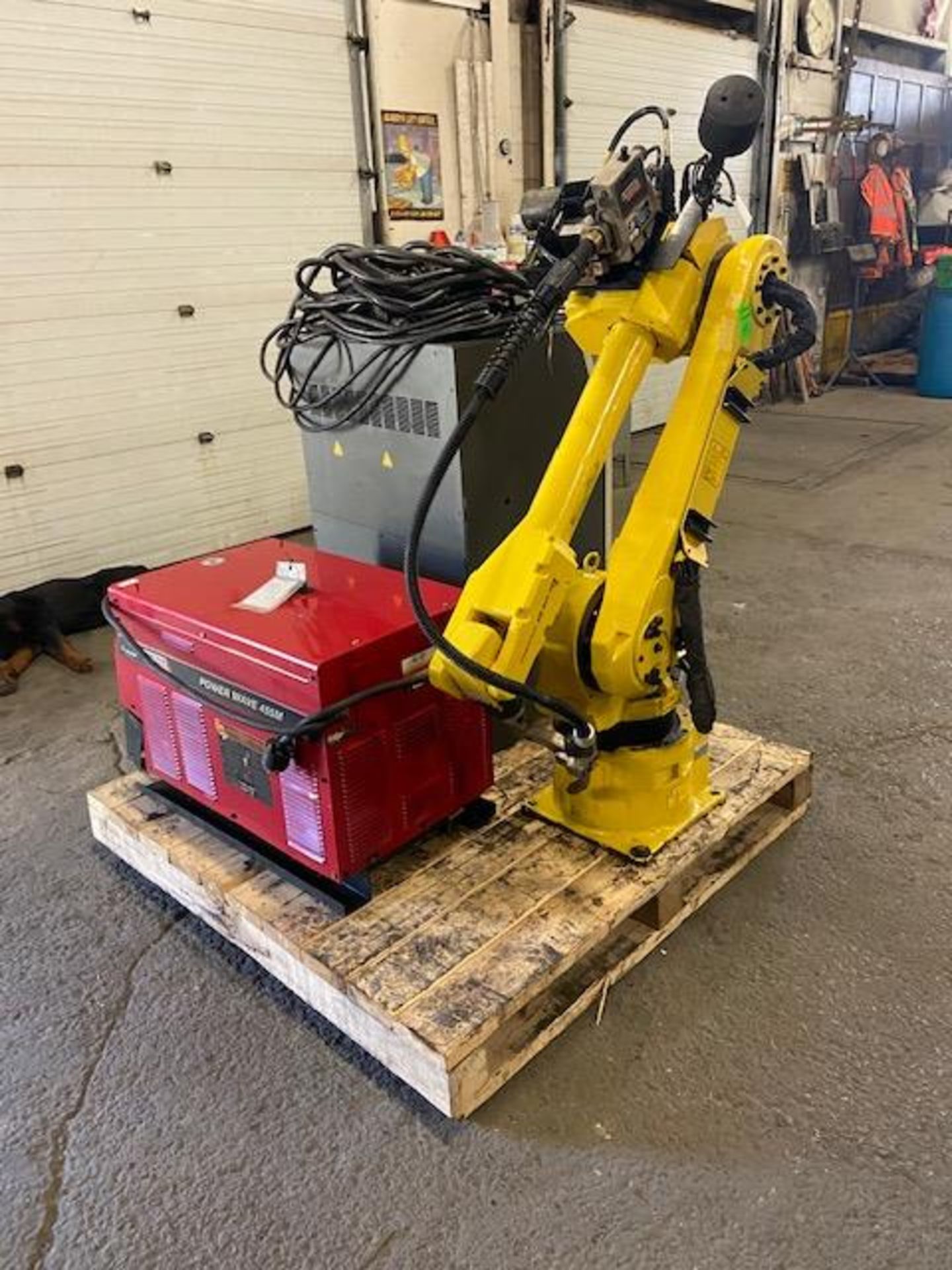 2008 Fanuc Arcmate 120iB / 10L Welding Robot with System FULLY TESTED with R30iA Controller, teach