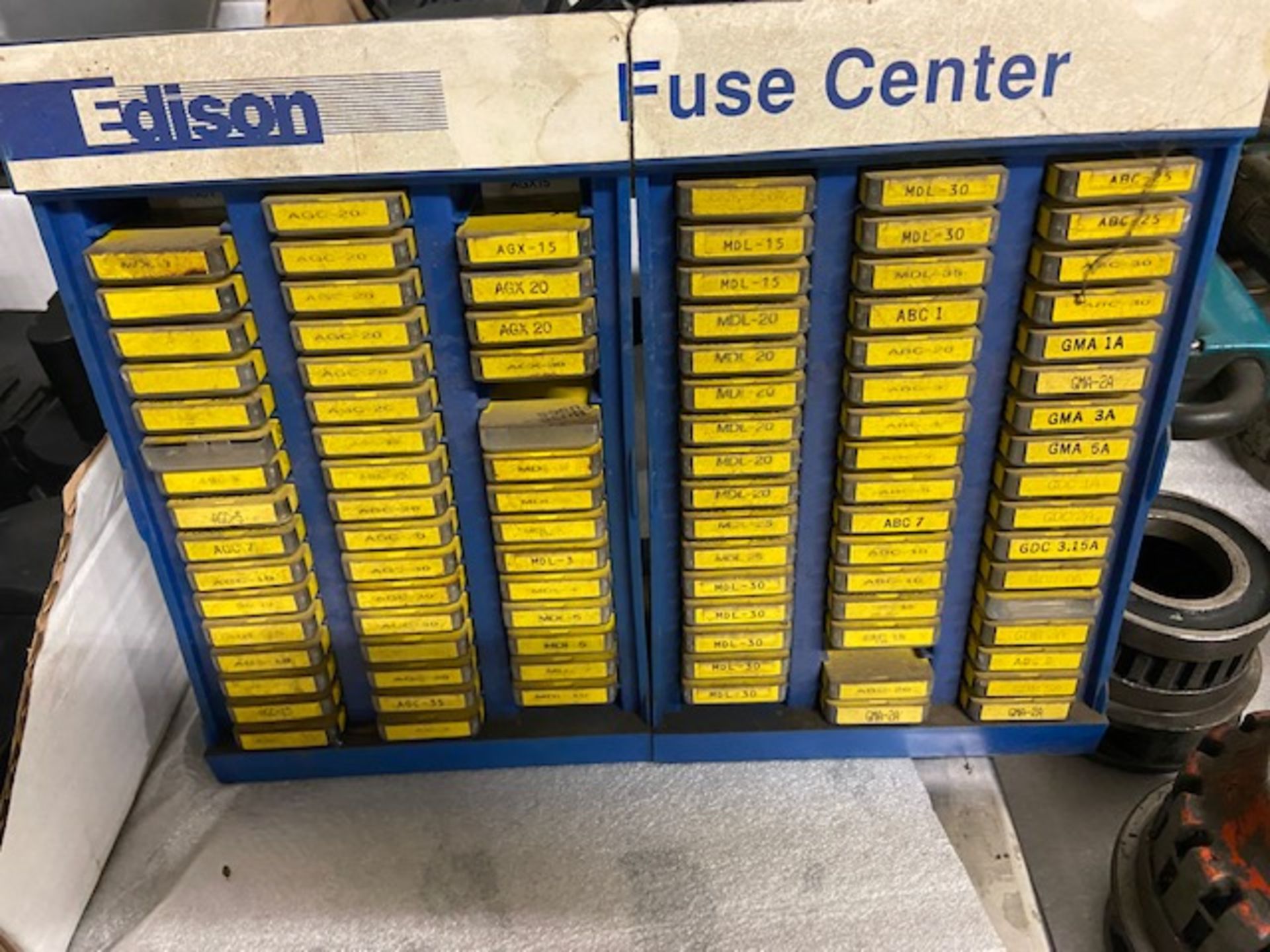 Edison Fuse Boxes Fuse Center Edison - lot of fuses in case