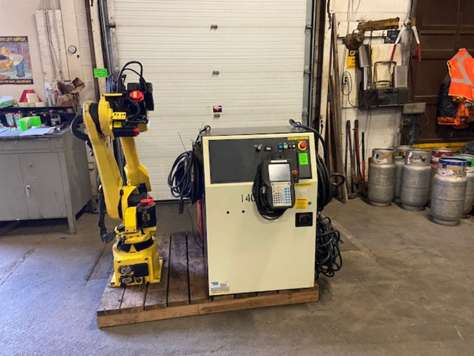 2008 Fanuc Arcmate 120iB / 10L Welding Robot with System FULLY TESTED with R30iA Controller, teach