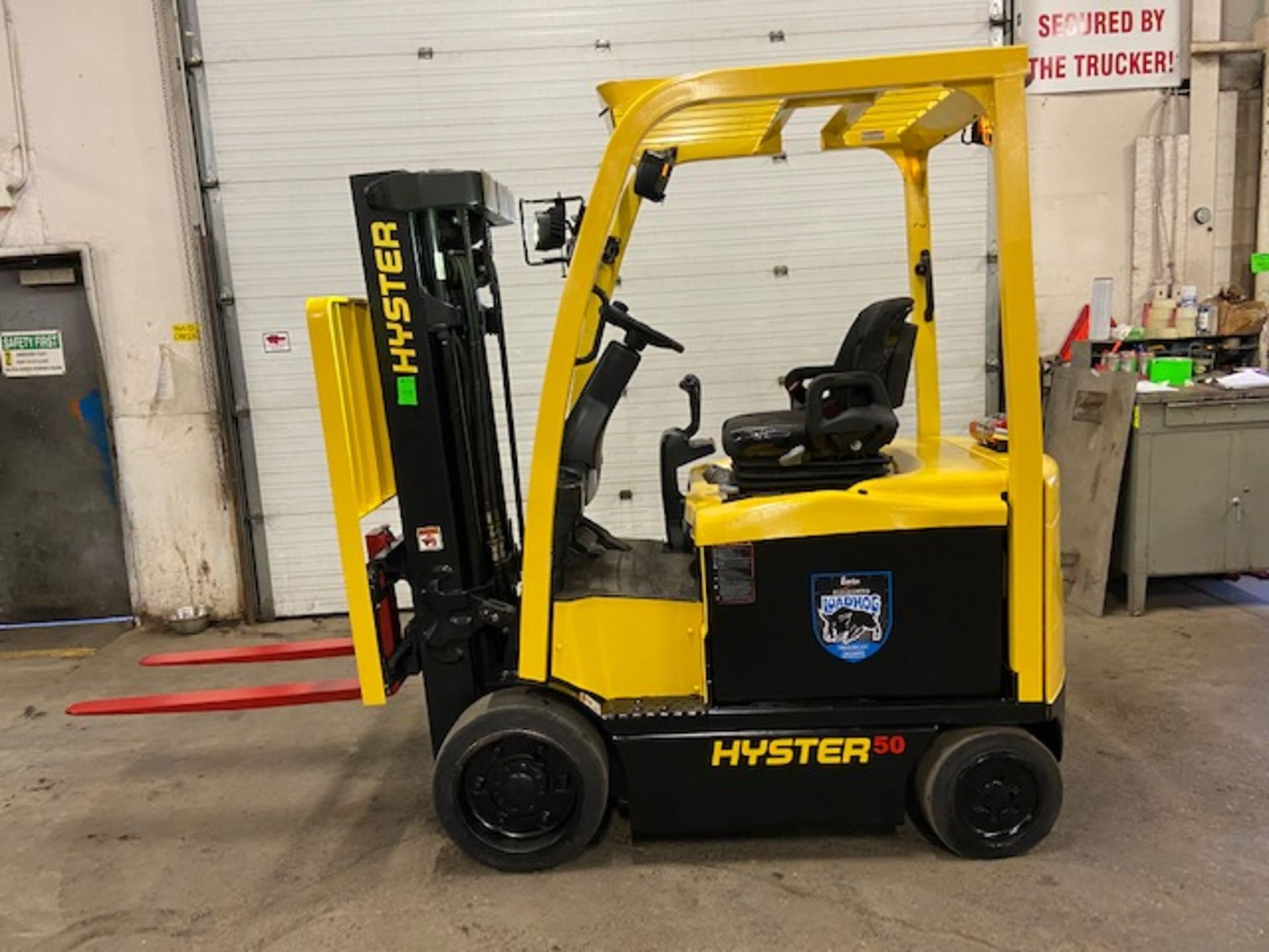 FREE CUSTOMS - 2016 Hyster 5000lbs Capacity Forklift Electric with 3-STAGE MAST with sideshift &