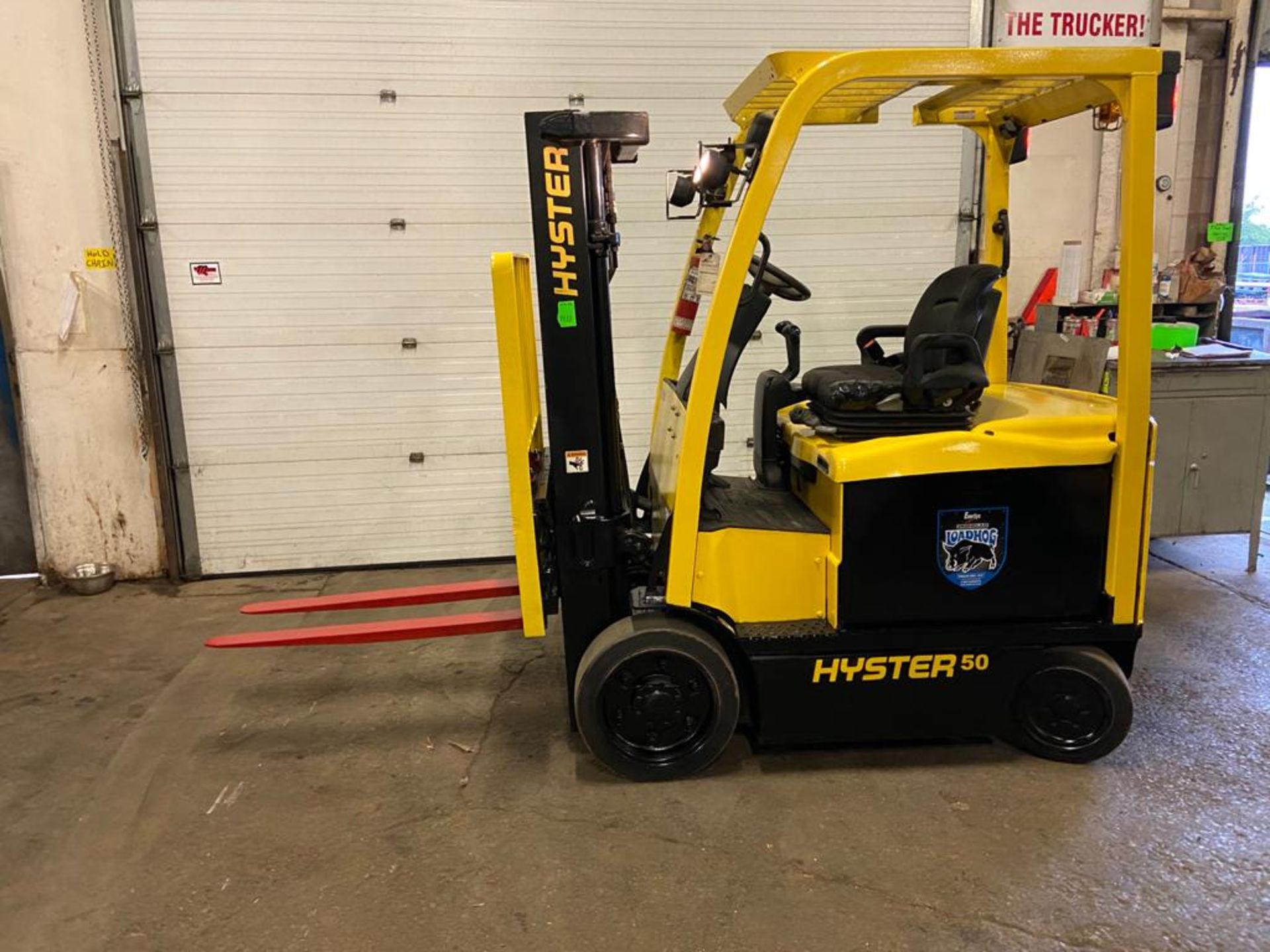 FREE CUSTOMS - 2012 Hyster 5000lbs Capacity Forklift Electric with 3-STAGE MAST with sideshift