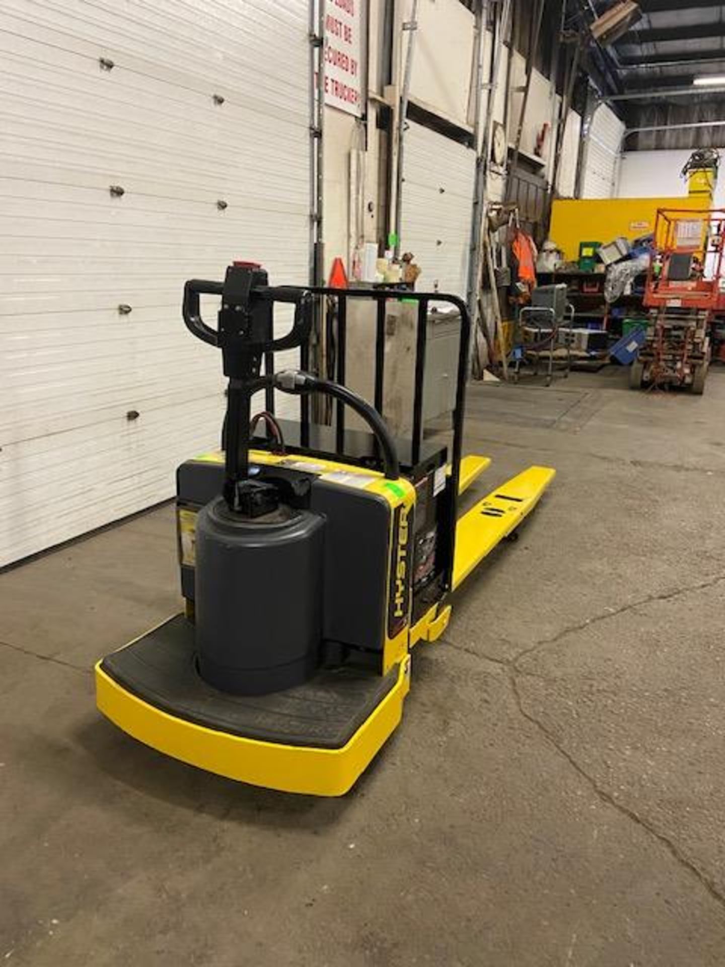 2012 Hyster Ride On Electric Powered Pallet Cart Walkie 8 FEET LONG Lift 6000lbs capacity LOW HOURS - Image 3 of 3