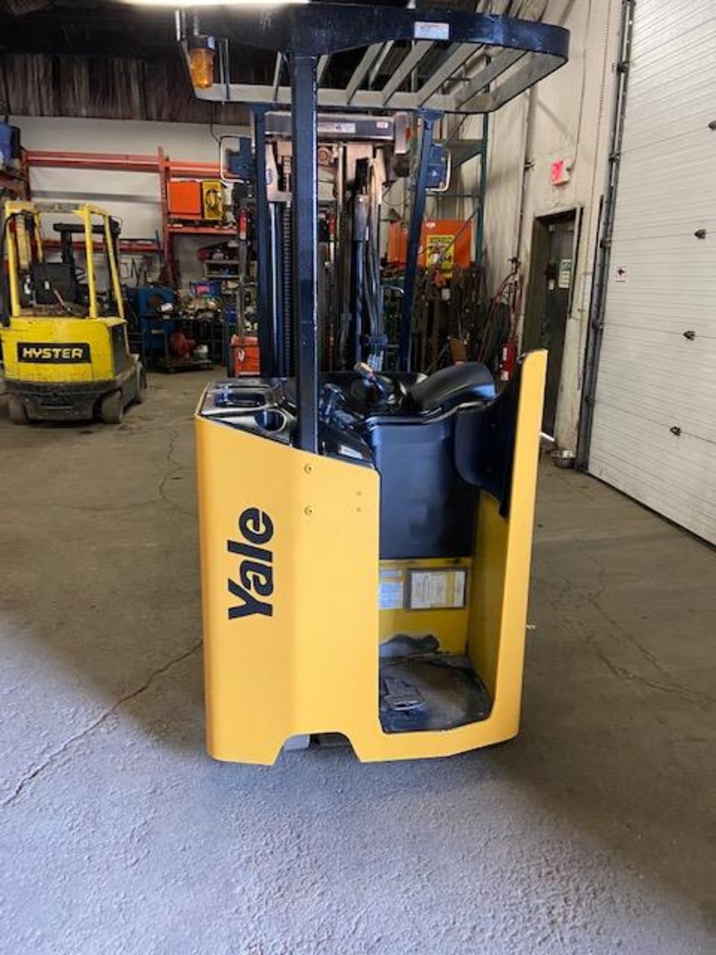 FREE CUSTOMS - Yale 4000lbs Capacity Stand On Forklift Electric with 4-STAGE MAST sideshift with LOW - Image 3 of 3