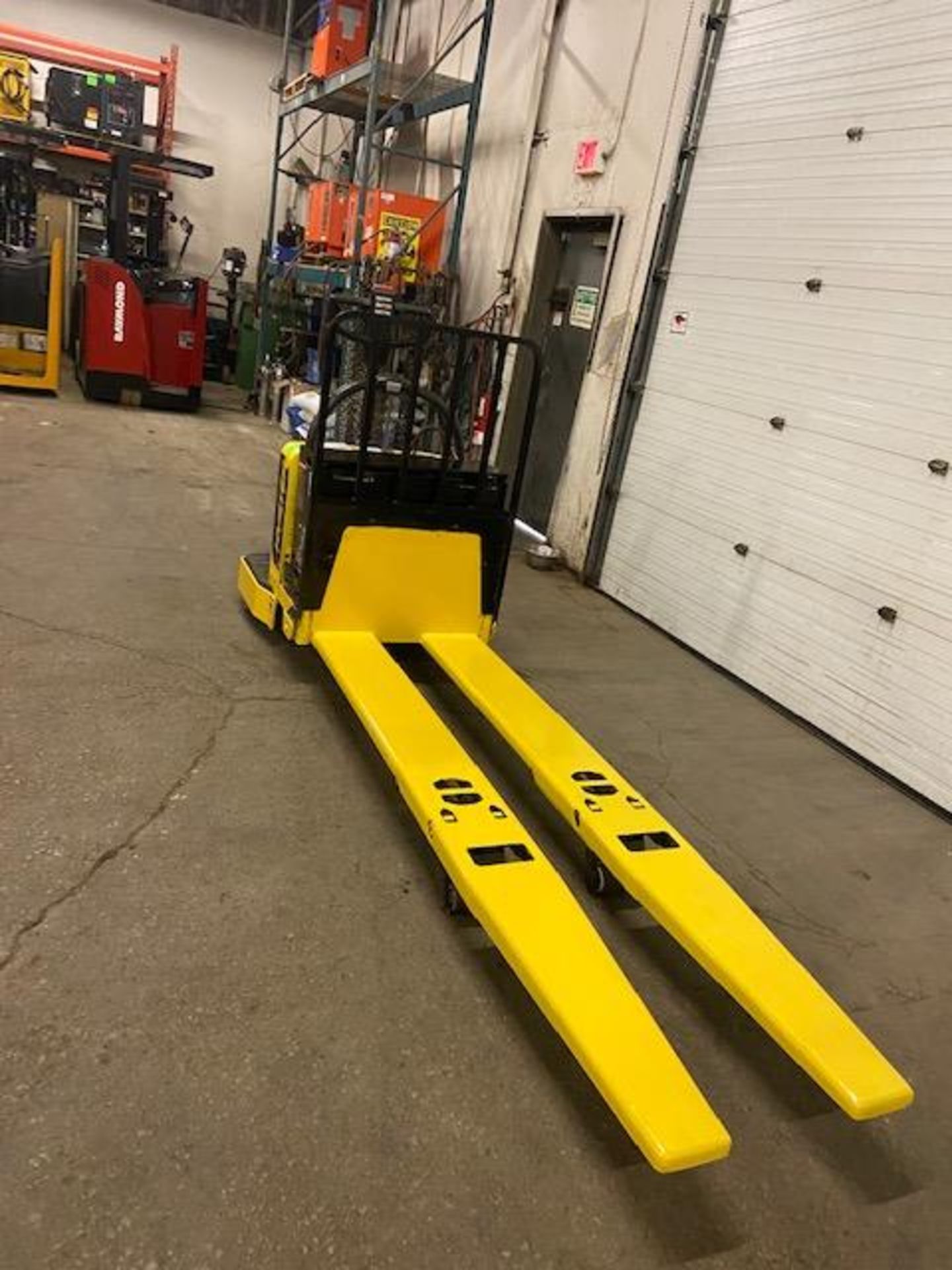 2012 Hyster Ride On Electric Powered Pallet Cart Walkie 8 FEET LONG Lift 6000lbs capacity LOW HOURS