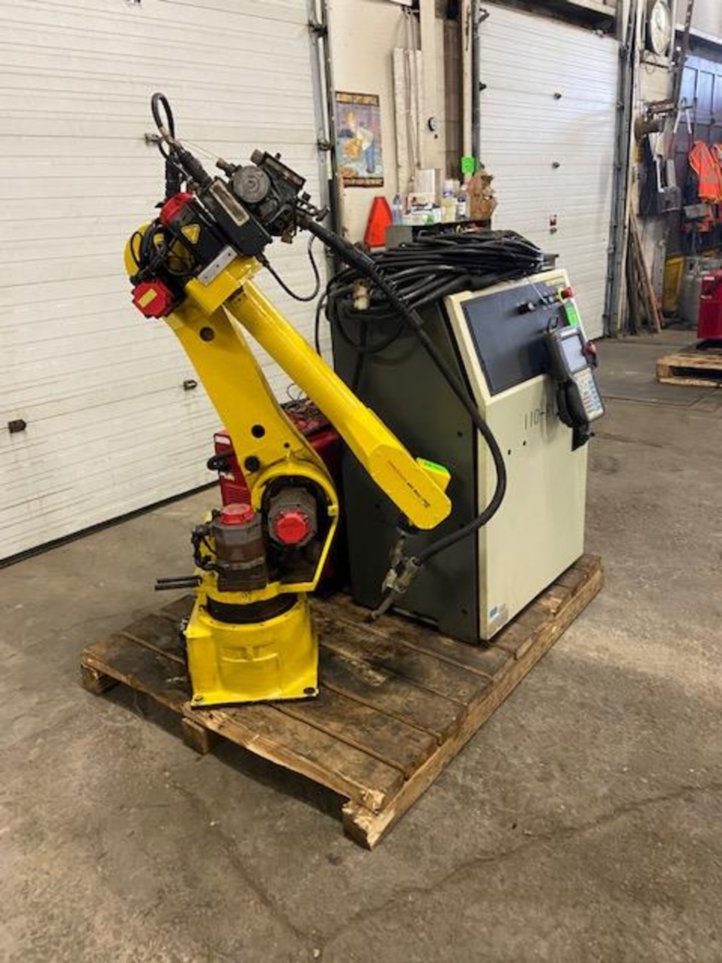 2008 Fanuc Arcmate 120iB / 10L Welding Robot with System FULLY TESTED with R30iA Controller, teach - Image 5 of 5