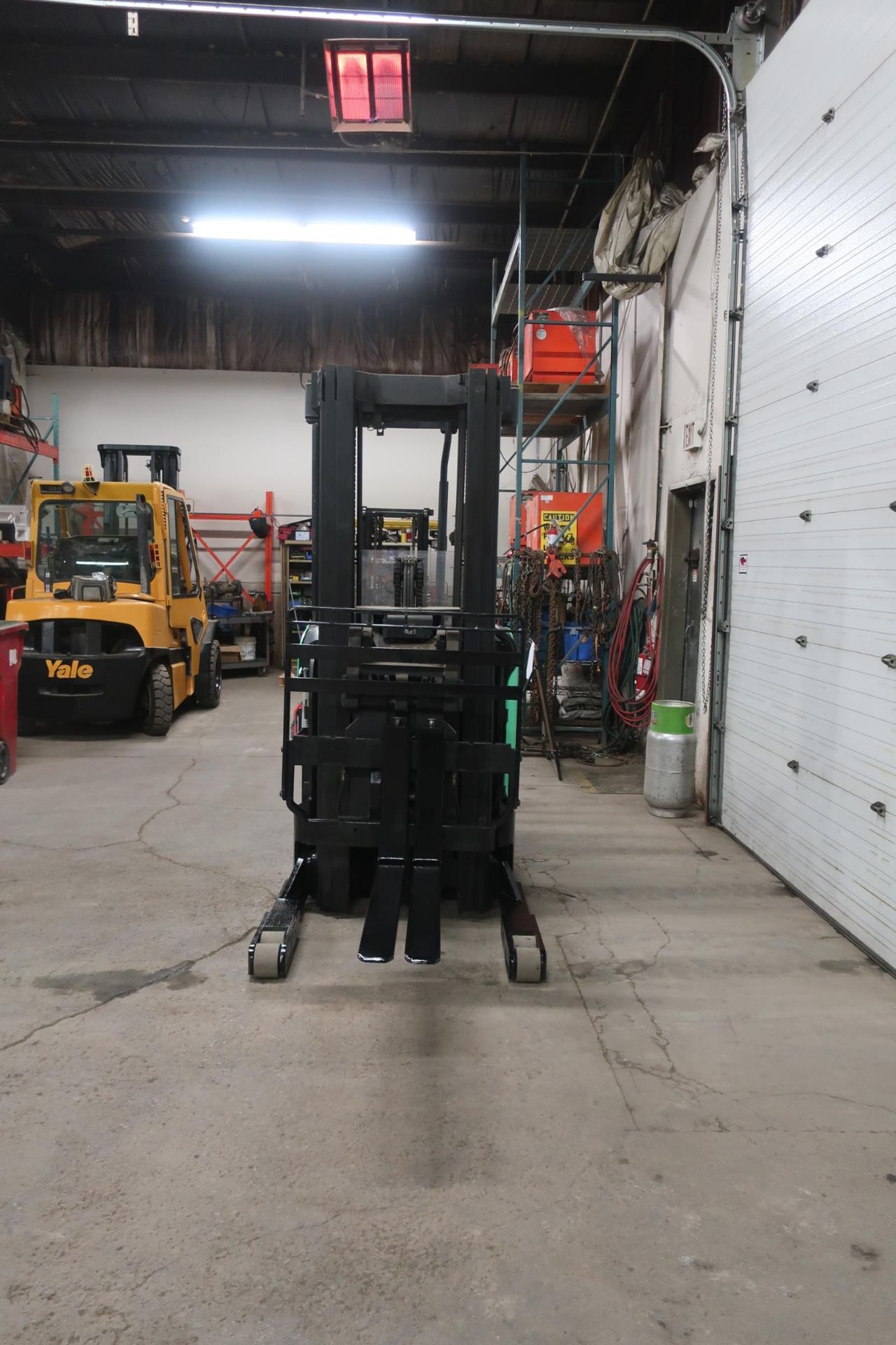 FREE CUSTOMS - Mitsubishi Reach Truck Pallet Lifter REACH TRUCK electric 3000lbs with 3-stage mast & - Image 2 of 2