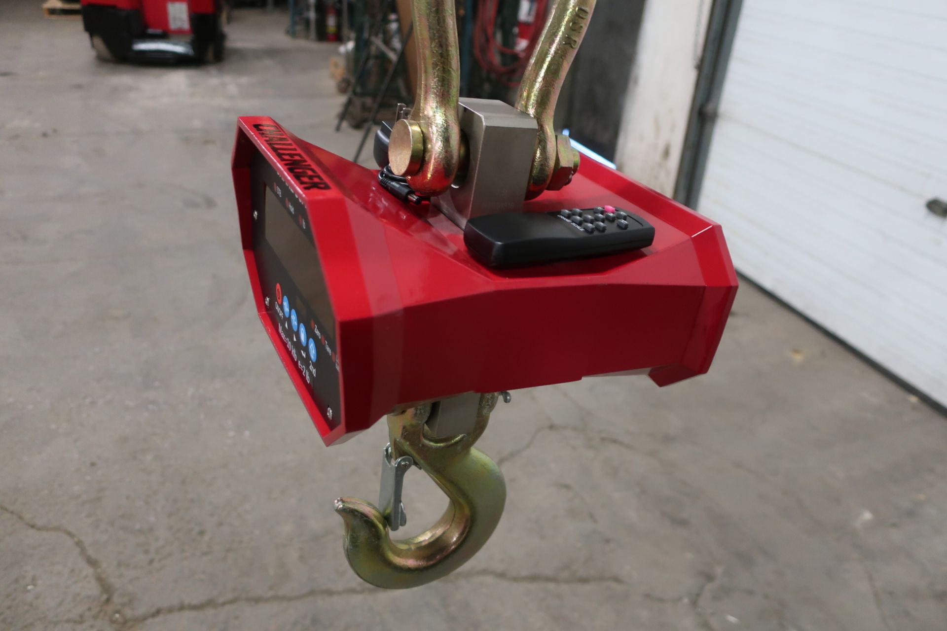 Hanging MINT Digital Crane Scale 20,000lbs 10 ton Capacity - complete with remote control and