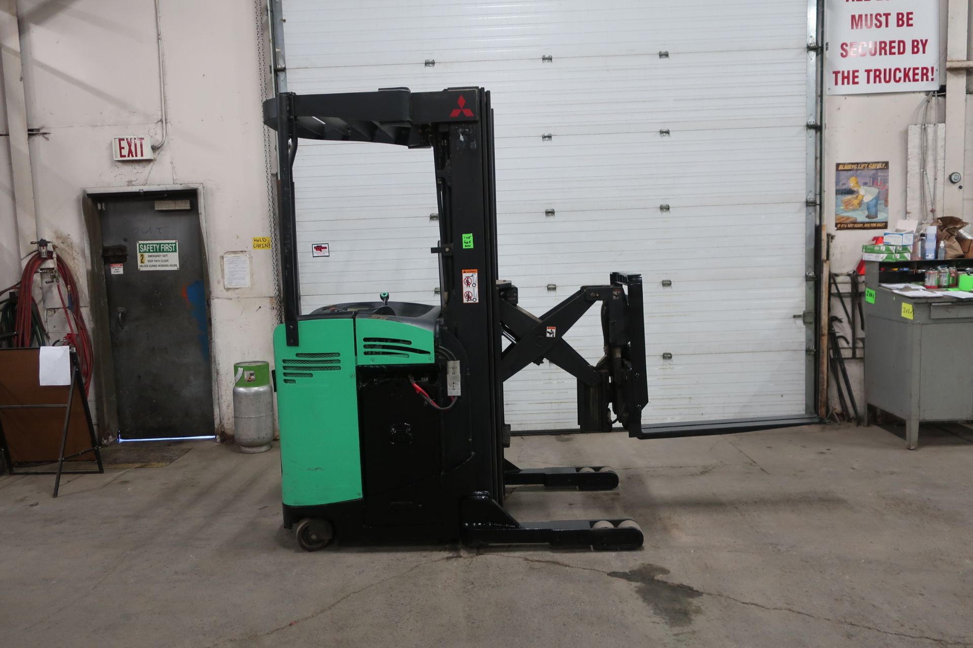 FREE CUSTOMS - Mitsubishi Reach Truck Pallet Lifter REACH TRUCK electric 3000lbs with 3-stage mast &