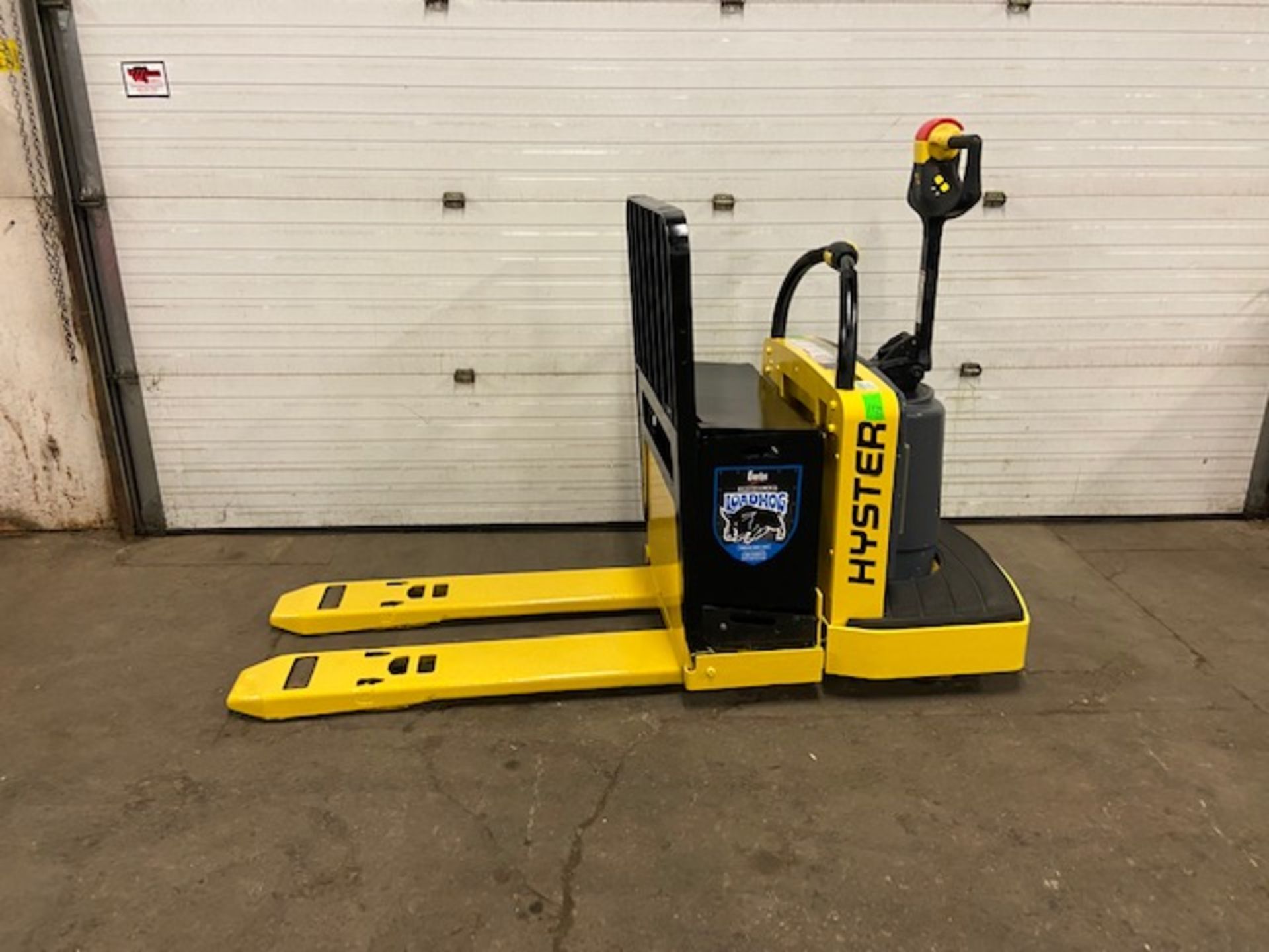 2006 Hyster RIDE ON Electric Powered Pallet Cart Walkie Lift 6000lbs capacity