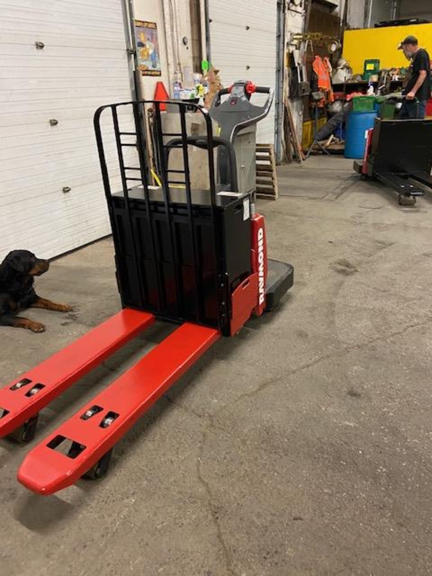 Raymond Electric Ride on Powered Pallet Cart Lift 6000lbs capacity 4' Long with LOW HOURS - Image 2 of 2