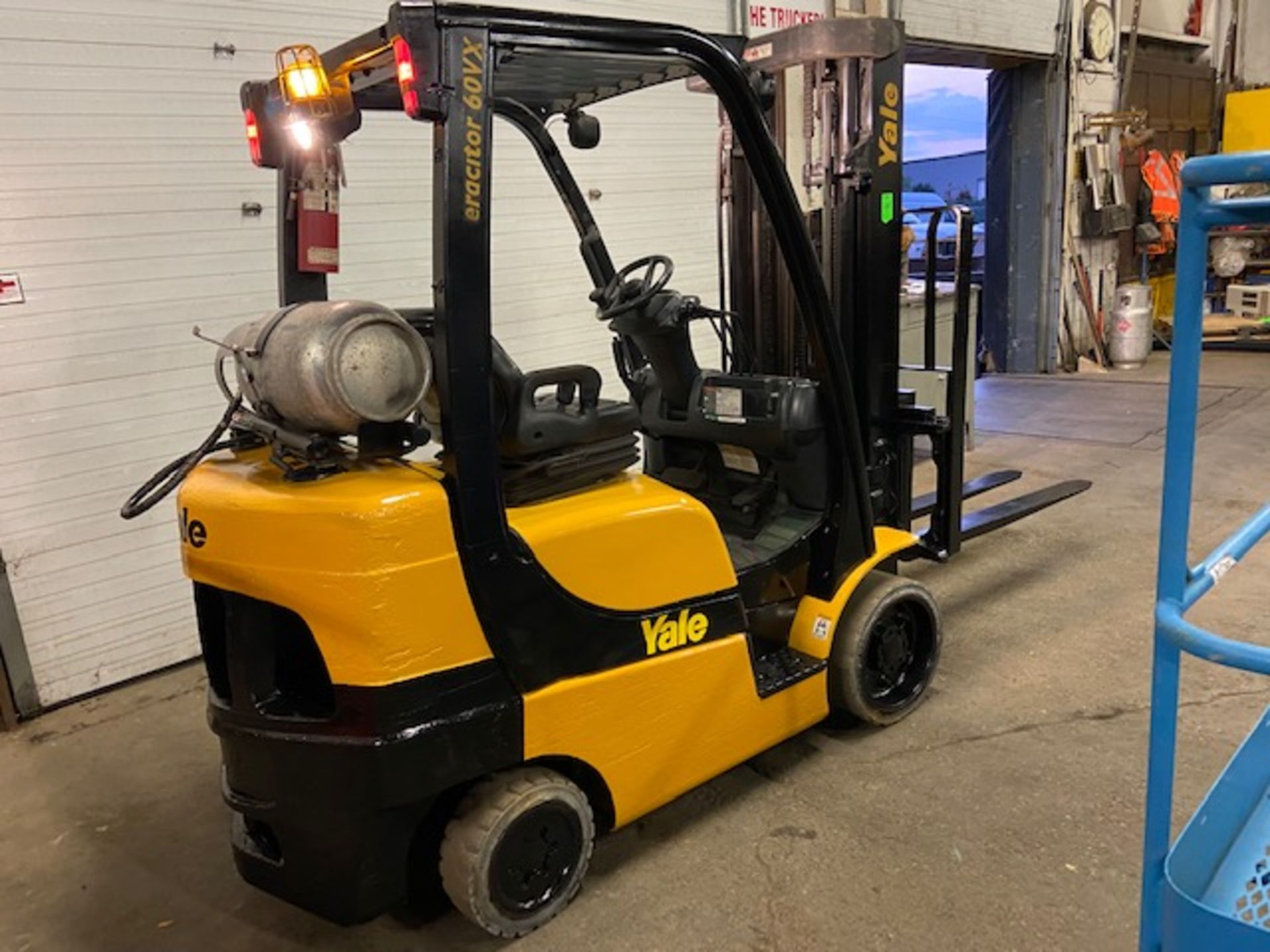 FREE CUSTOMS - 2016 Yale 6000lbs Capacity Forklift LPG (propane) with 3-STAGE MAST with