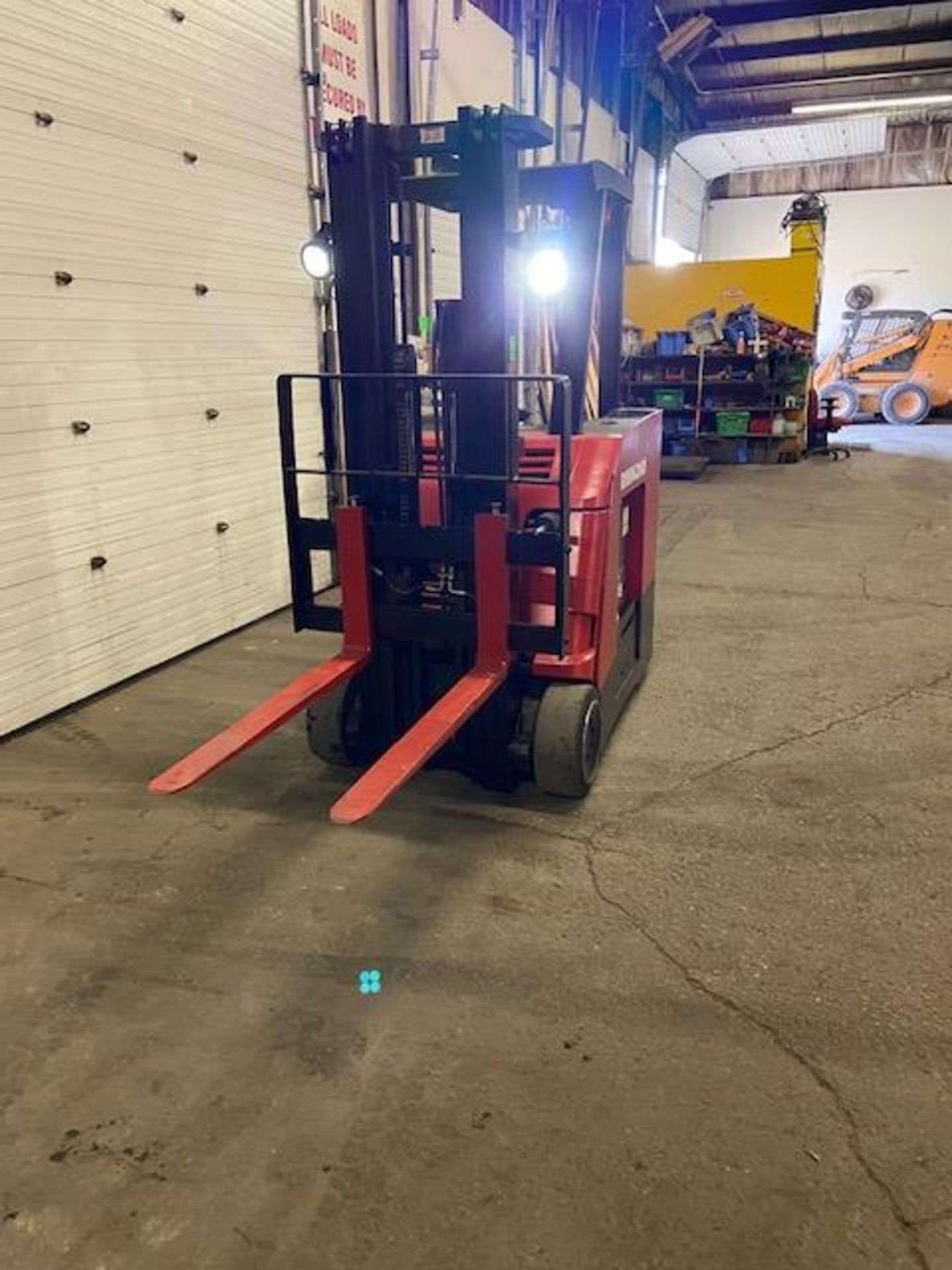 FREE CUSTOMS - 2013 Raymond 5000lbs Capacity Stand On Forklift Electric with 3-STAGE MAST sideshift - Image 2 of 3