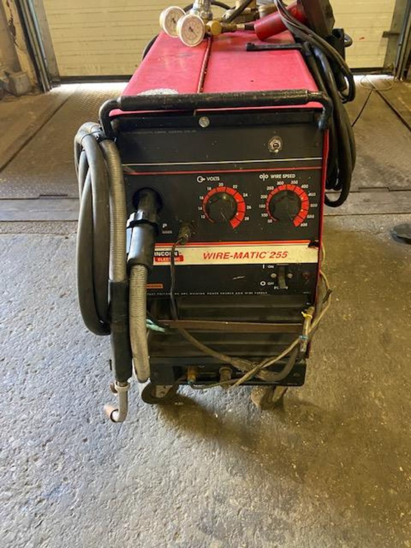 Lincoln Wire-Matic 255 Mig Welder Unit with Mig Gun and gauges complete with Aluminum Spool Gun