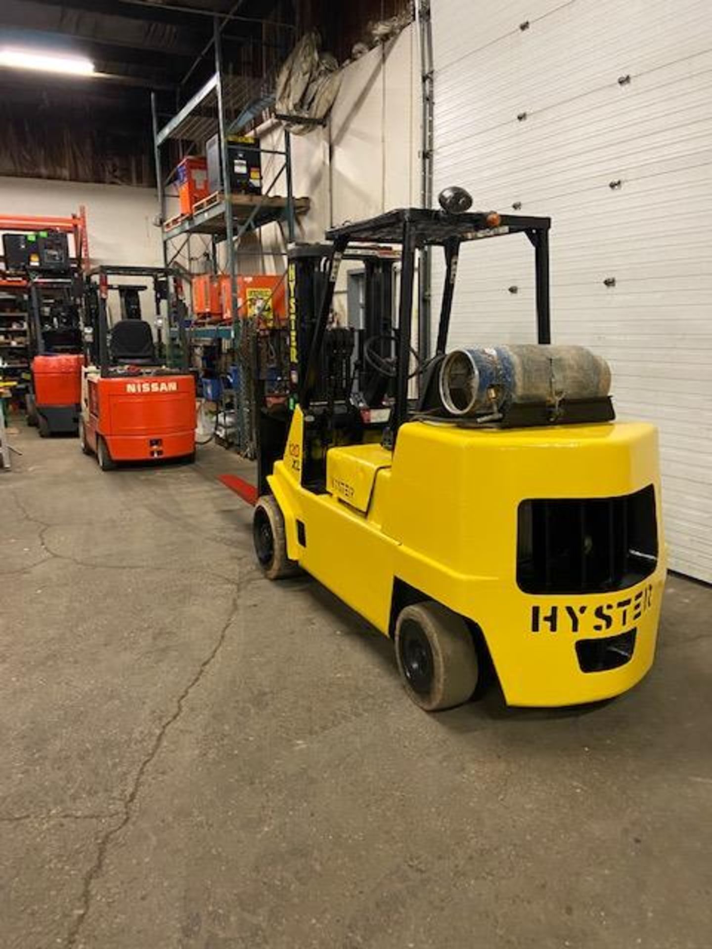 FREE CUSTOMS - Hyster 12000lbs Capacity Forklift 120XL LPG (propane) (no propane tank included) - Image 3 of 3