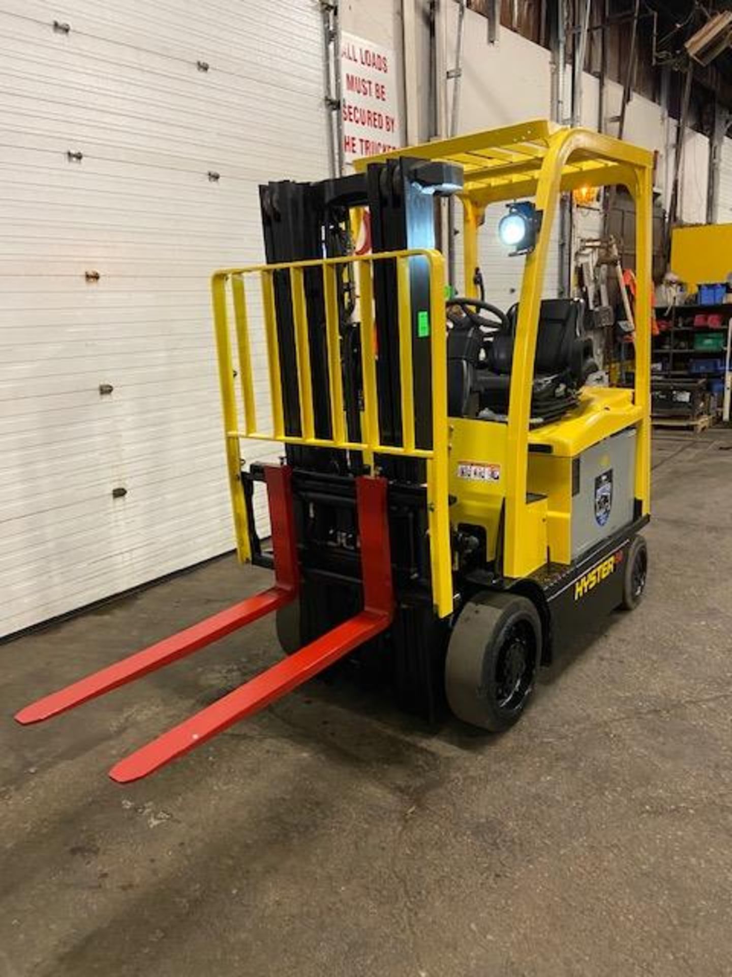 FREE CUSTOMS - 2012 Hyster 5000lbs Capacity Forklift Electric with 3-STAGE MAST sideshift MINT - Image 2 of 3