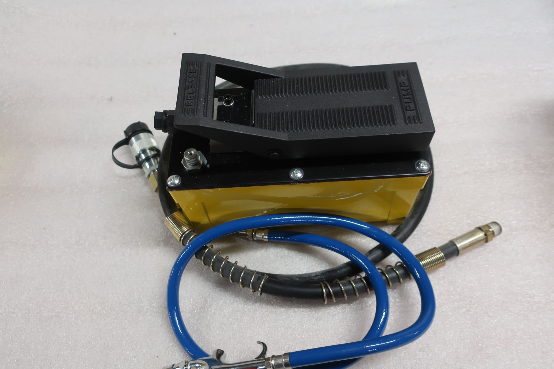 Hydraulic Foot Pedal Pump type - MINT UNIT