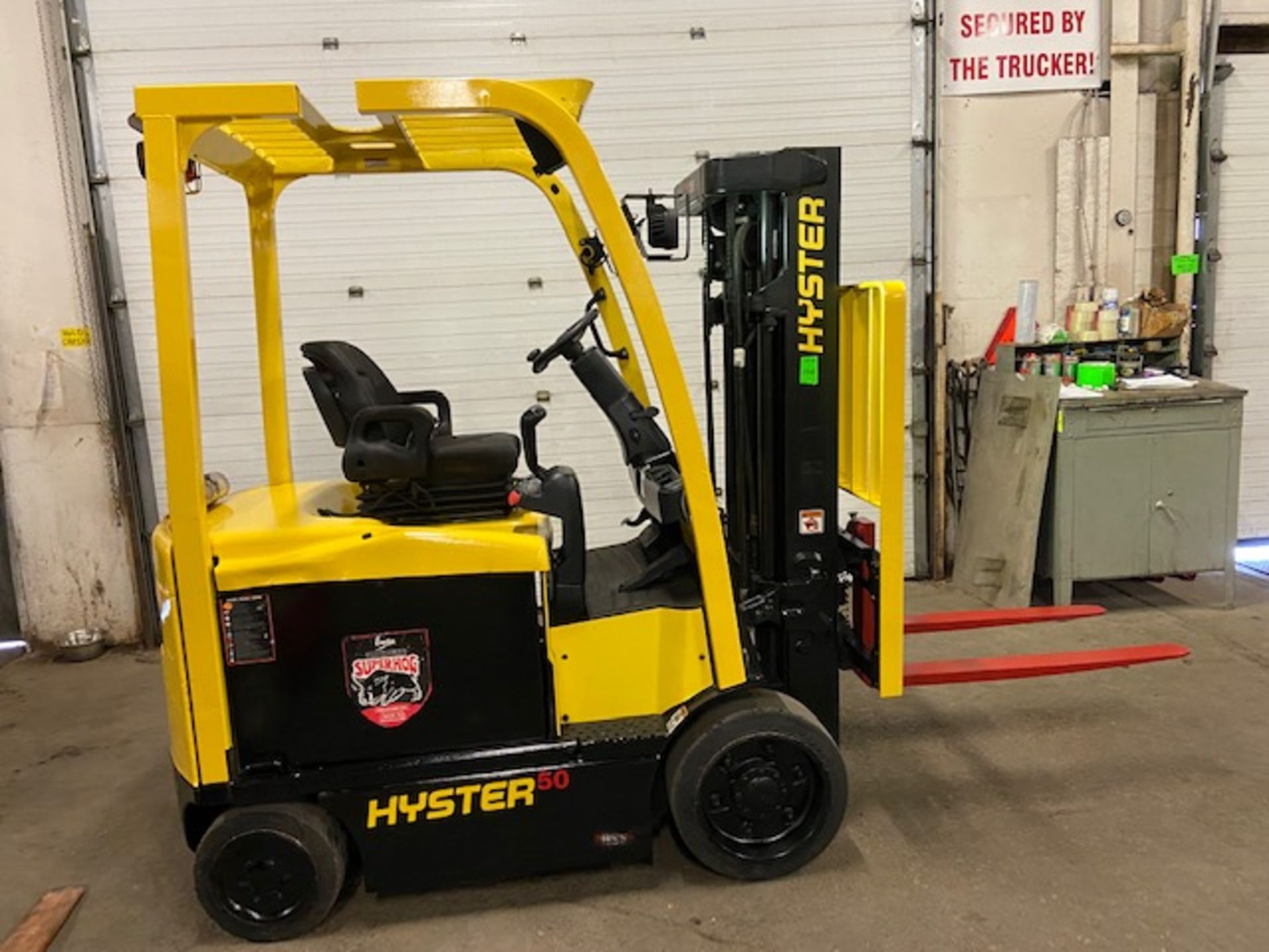 FREE CUSTOMS - 2016 Hyster 5000lbs Capacity Forklift Electric with 3-STAGE MAST with sideshift &