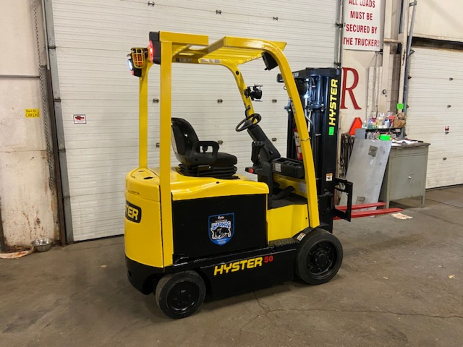 FREE CUSTOMS - 2012 Hyster 5000lbs Capacity Forklift Electric with 3-stage mast with sideshift