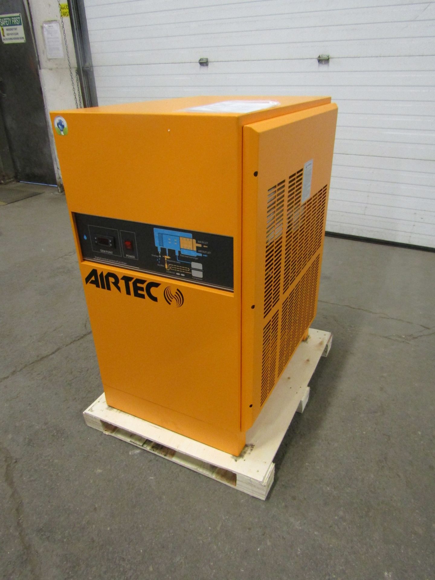 MINT Airtec Compressed Air Dryer 476 CFM - 100HP UNUSED / NEW unit