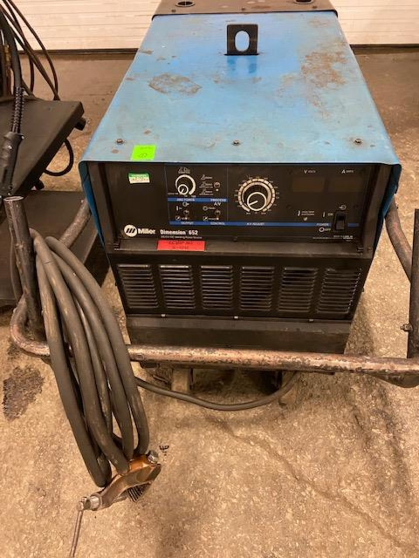 Miller Dimension 652 Mig Welder 650 Amp Mig Tig Stick with DUAL 70 Series Wire Feeder with 2 Mig - Image 3 of 3