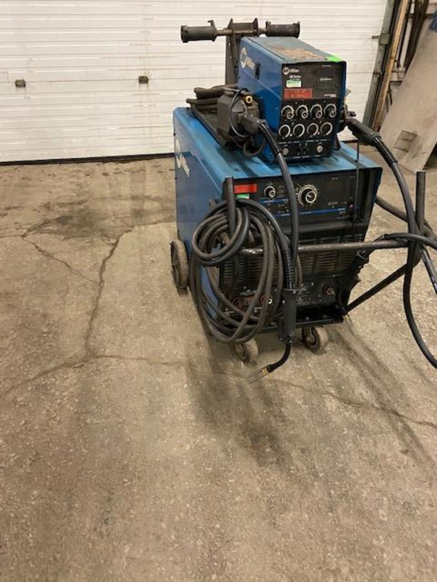 Miller Dimension 652 Mig Welder 650 Amp Mig Tig Stick with DUAL 60 Series Wire Feeder with 2 Mig - Image 2 of 2