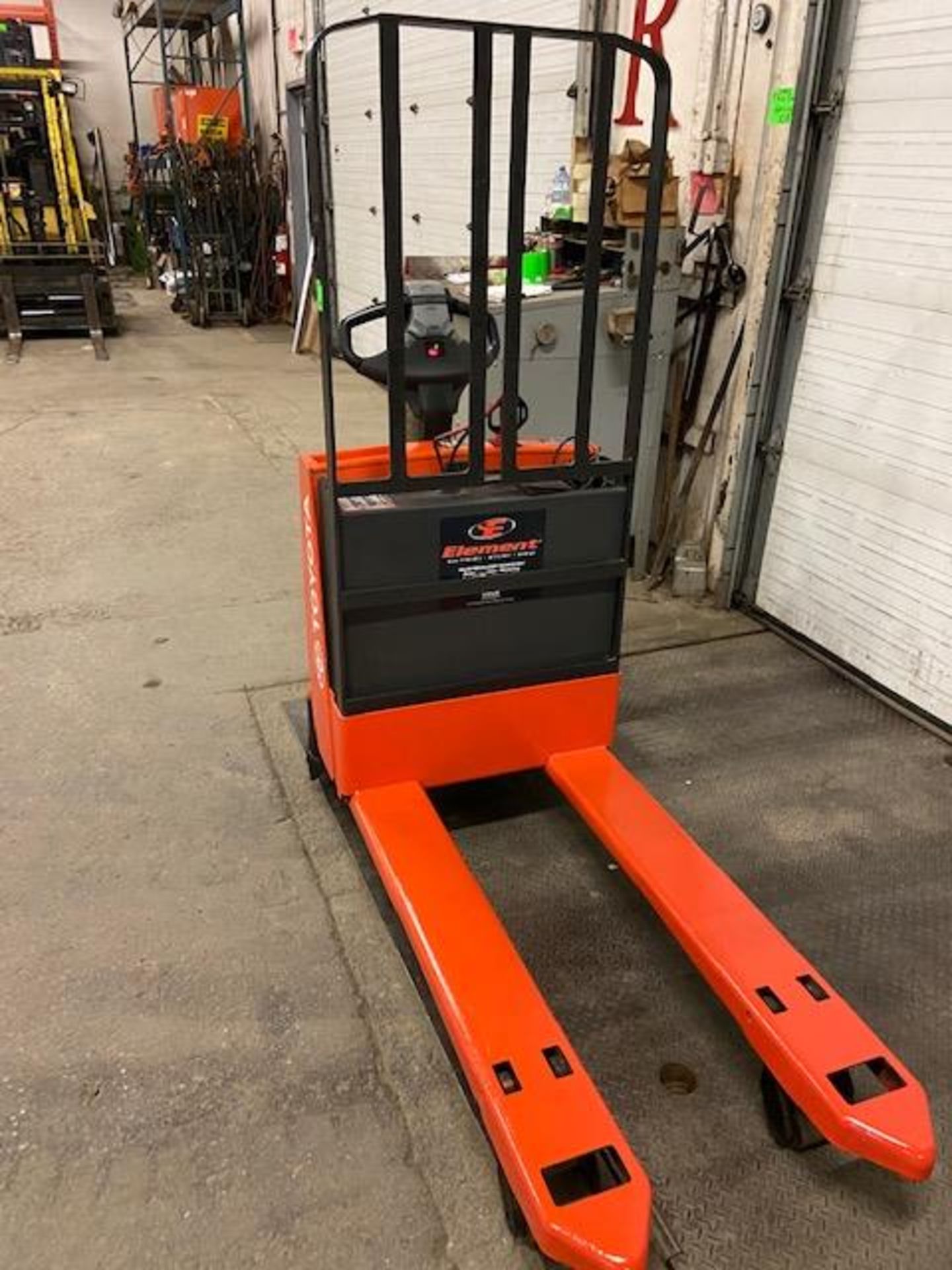 Toyota Walk Behind Electric Powered Pallet Cart Walkie Lift 4500lbs capacity with VERY LOW HOURS - Image 2 of 3