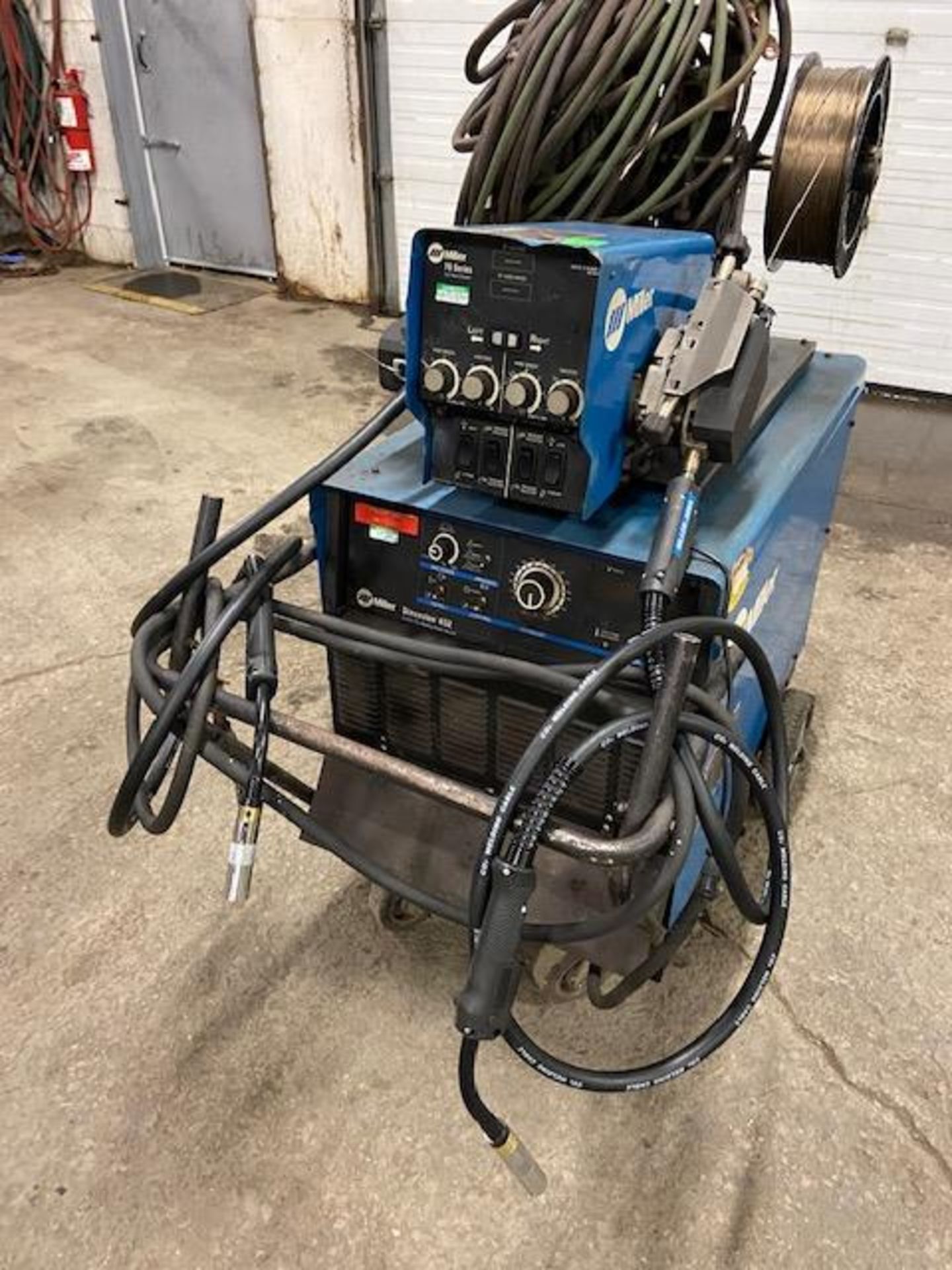 Miller Dimension 652 Mig Welder 650 Amp Mig Tig Stick with DUAL 70 Series Wire Feeder with 2 Mig