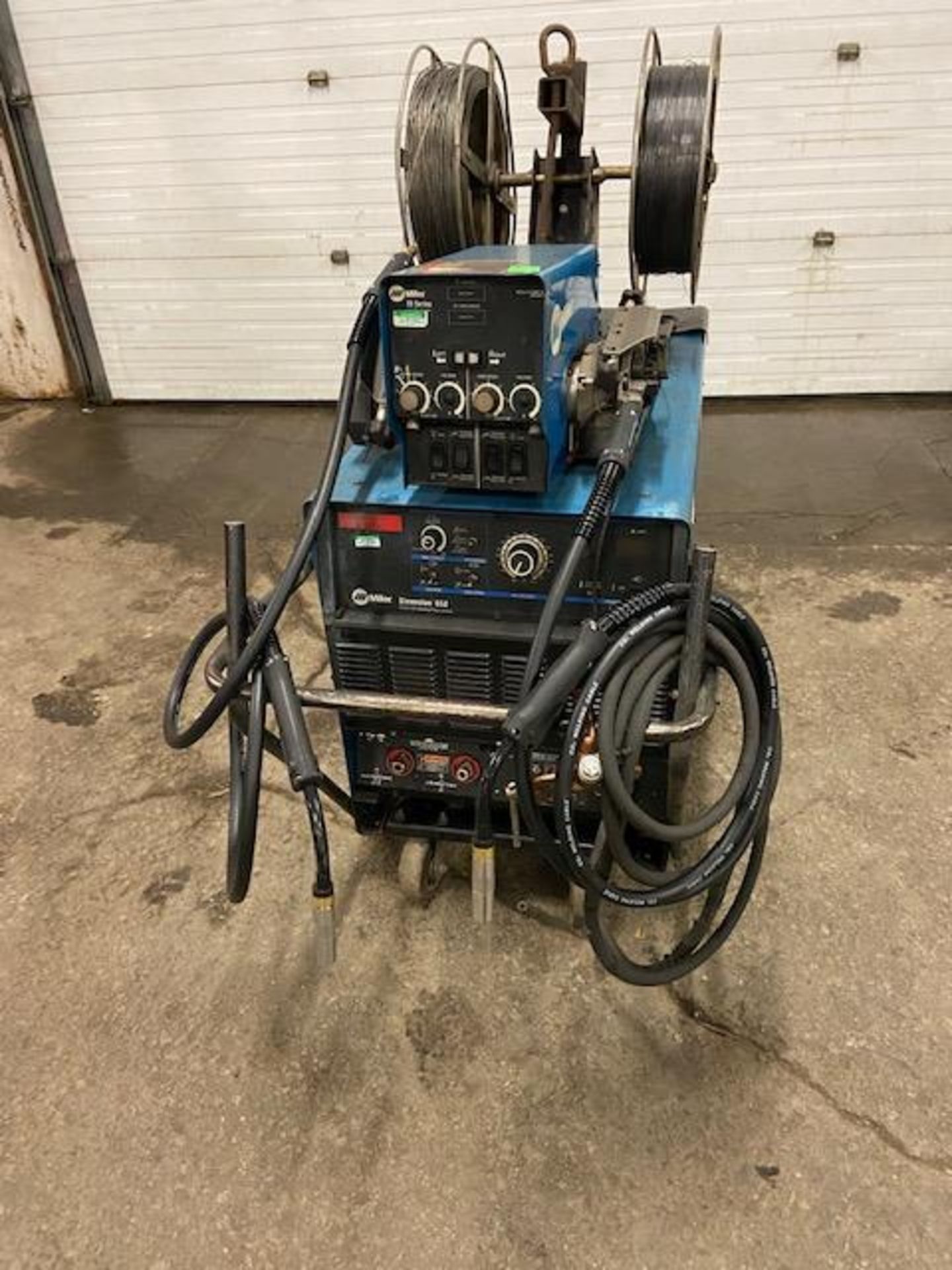 Miller Dimension 652 Mig Welder 650 Amp Mig Tig Stick with DUAL 70 Series Wire Feeder with 2 Mig