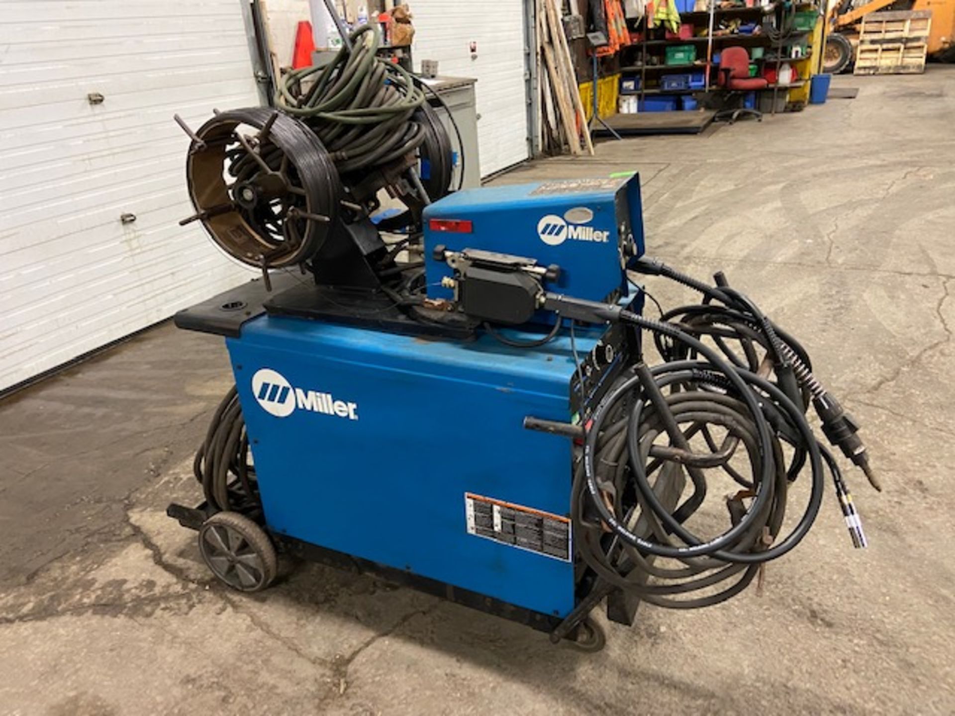 Miller Dimension 652 Mig Welder 650 Amp Mig Tig Stick with DUAL 70 Series Wire Feeder with 2 Mig - Image 2 of 2