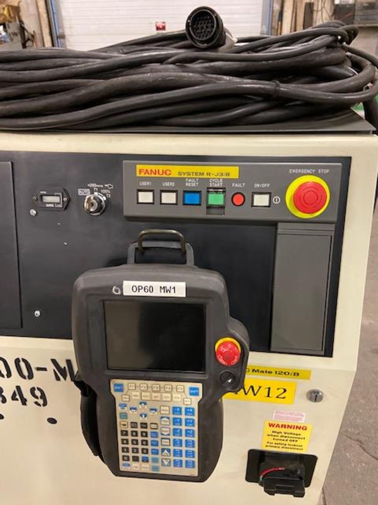 2006 Fanuc Arcmate 120iB Welding Robot RJ3iB Controller, teach pendant control, Lincoln Powerwave - Image 2 of 5