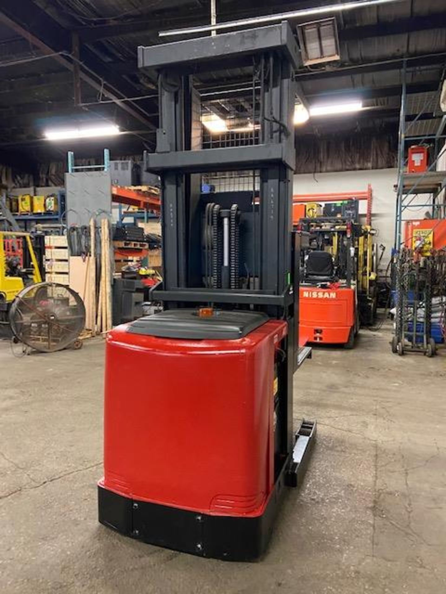 FREE CUSTOMS - 2008 Raymond Order Picker Electric 3-stage Mast Powered Pallet Cart Lifter with LOW - Image 3 of 3