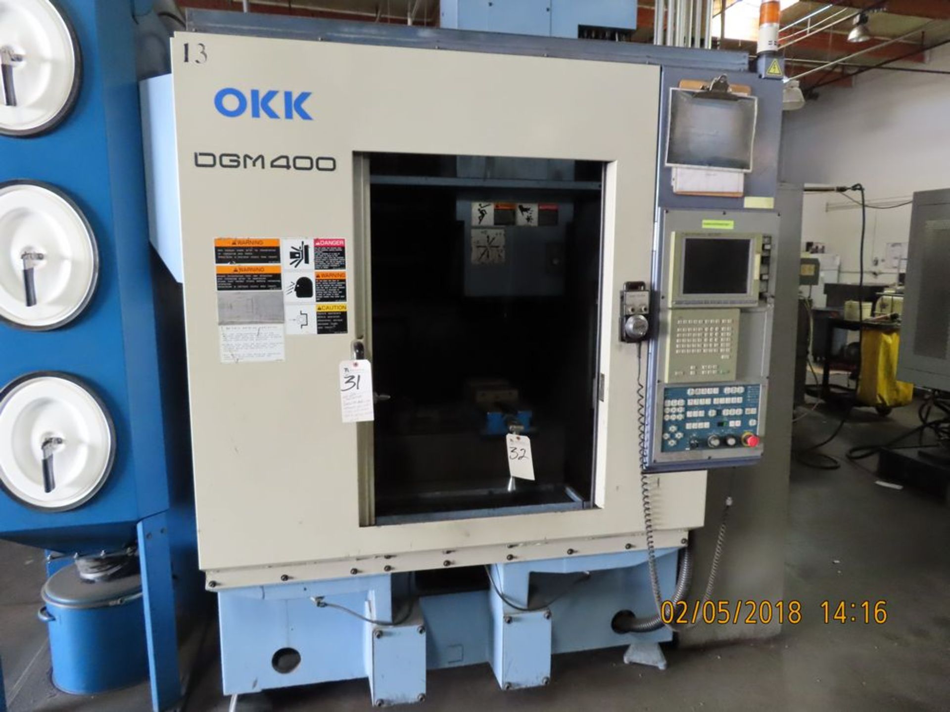 (2006) OKK mod. DGM400, Vertical CNC Machine Center w/ Neomatic 635 Controls, 3-Axis, 10hp, 24